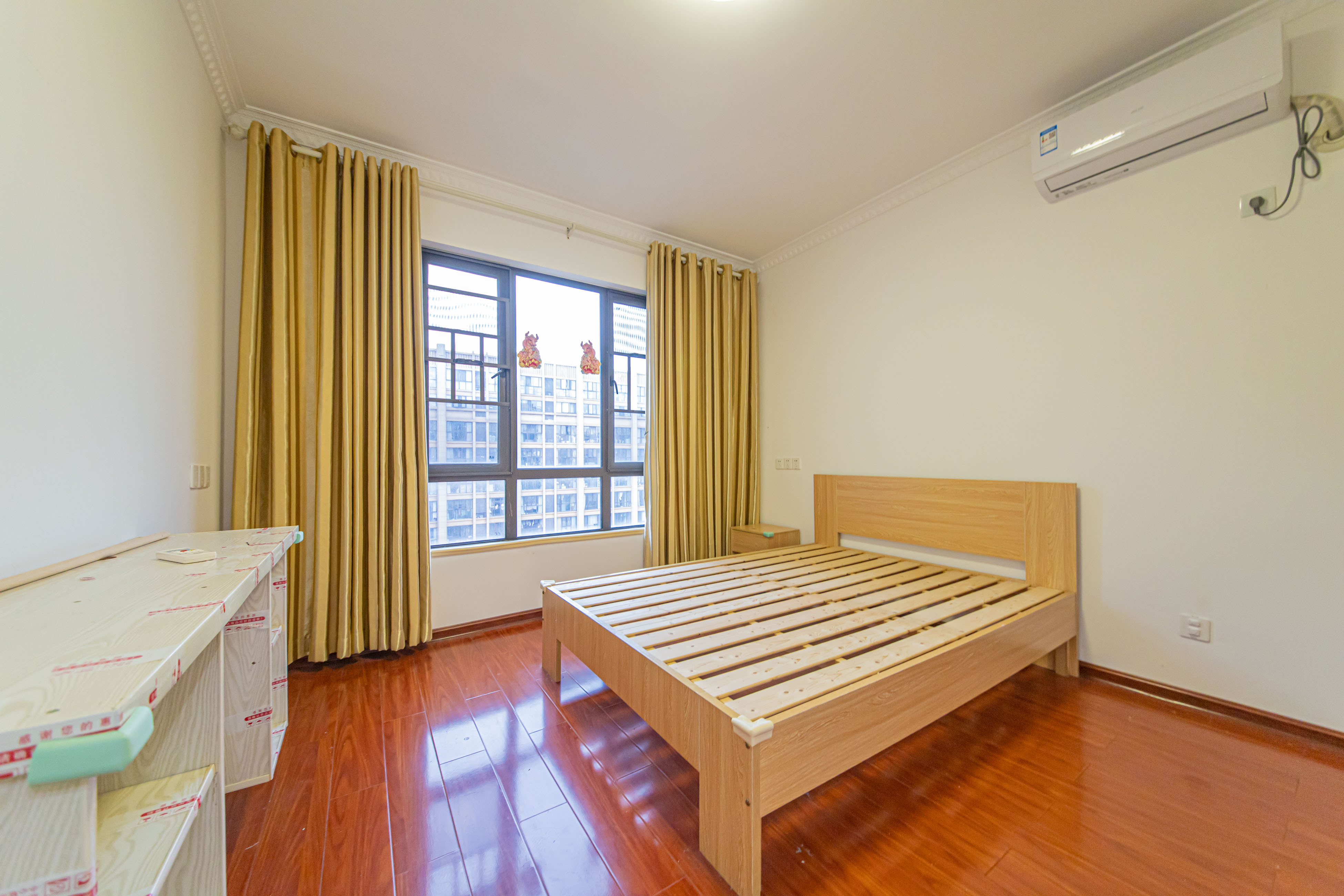 鑫远悦城(鑫远悦时代) 3室2厅1卫 85.00万 鑫远悦城(鑫远悦时代) 3室2厅1卫 85.00万卧室