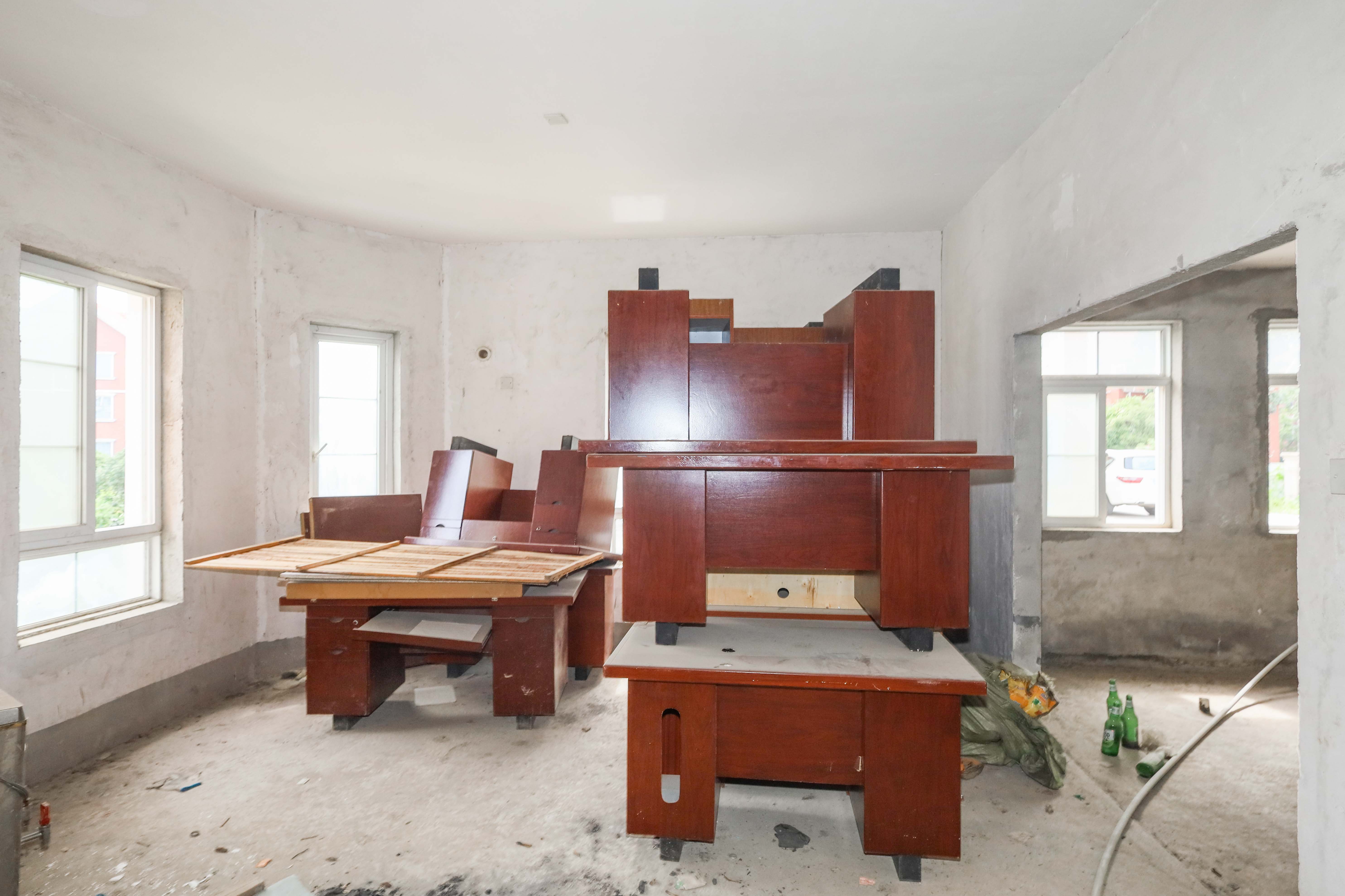 山水英伦 7室2厅4卫 1060.0万 山水英伦 7室2厅4卫 1060.0万客厅