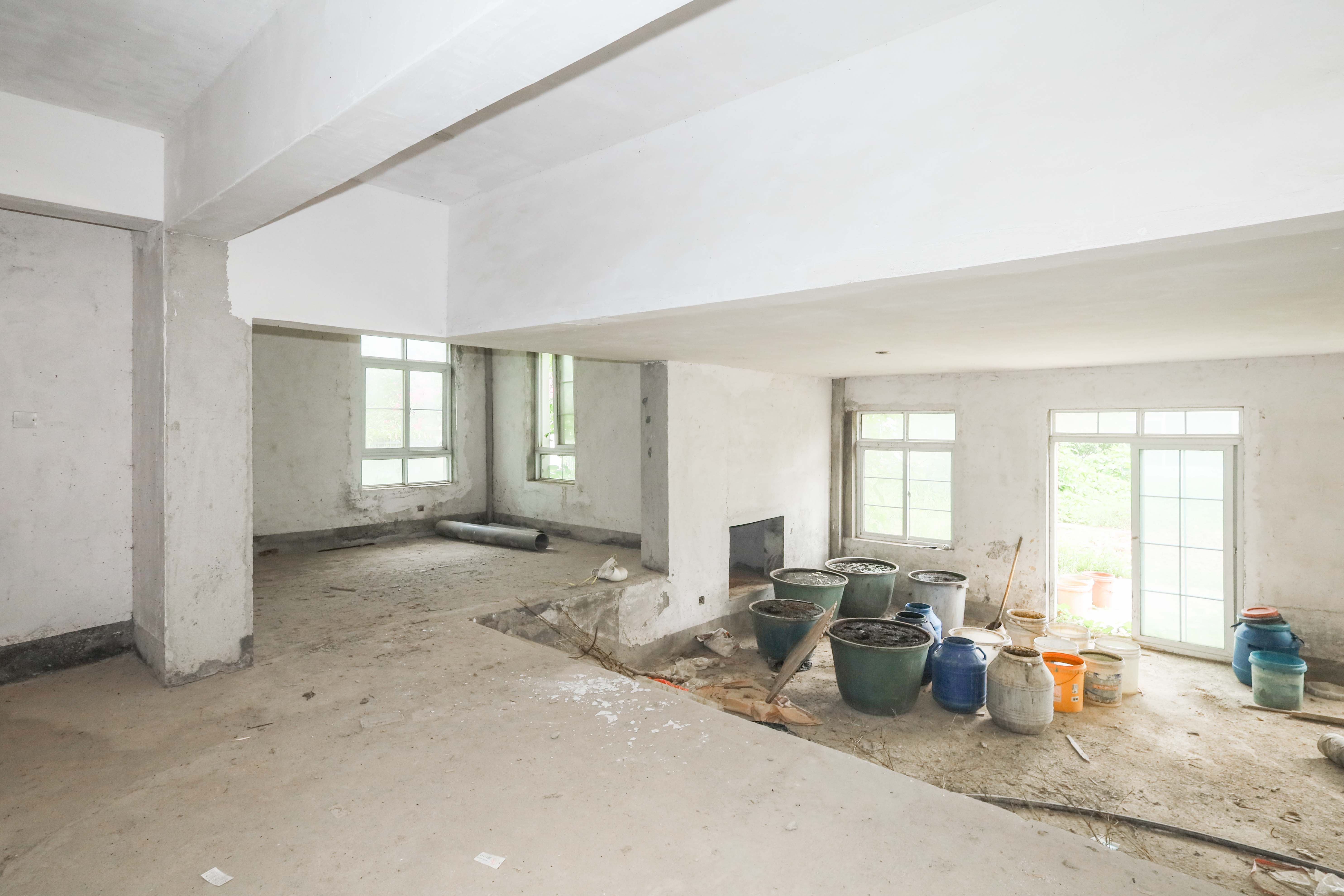 山水英伦 7室2厅4卫 1060.0万 山水英伦 7室2厅4卫 1060.0万客厅