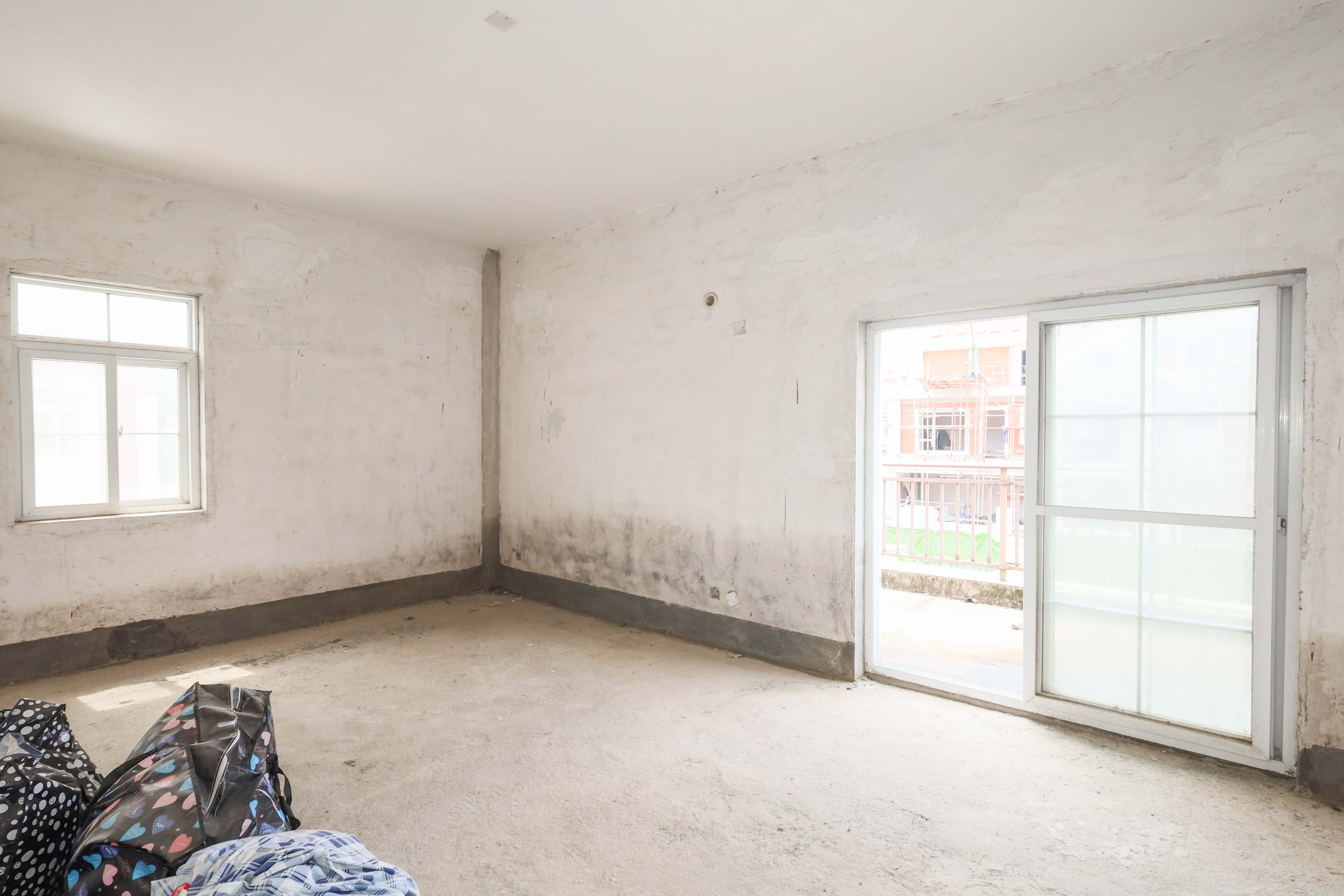 山水英伦 7室2厅4卫 1060.0万 山水英伦 7室2厅4卫 1060.0万卧室