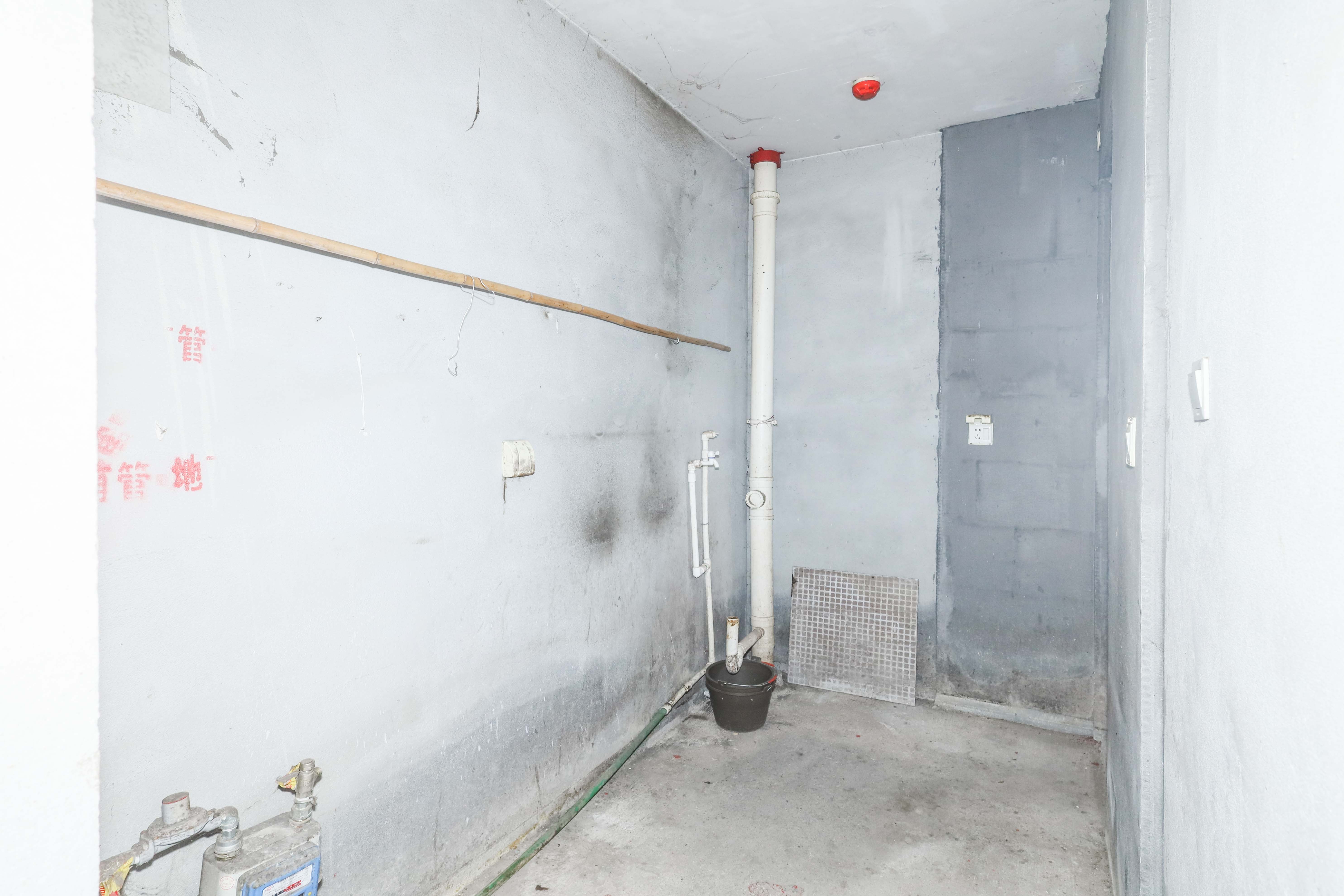 中国铁建梅溪青秀二期  3室2厅2卫   150.00万厨房