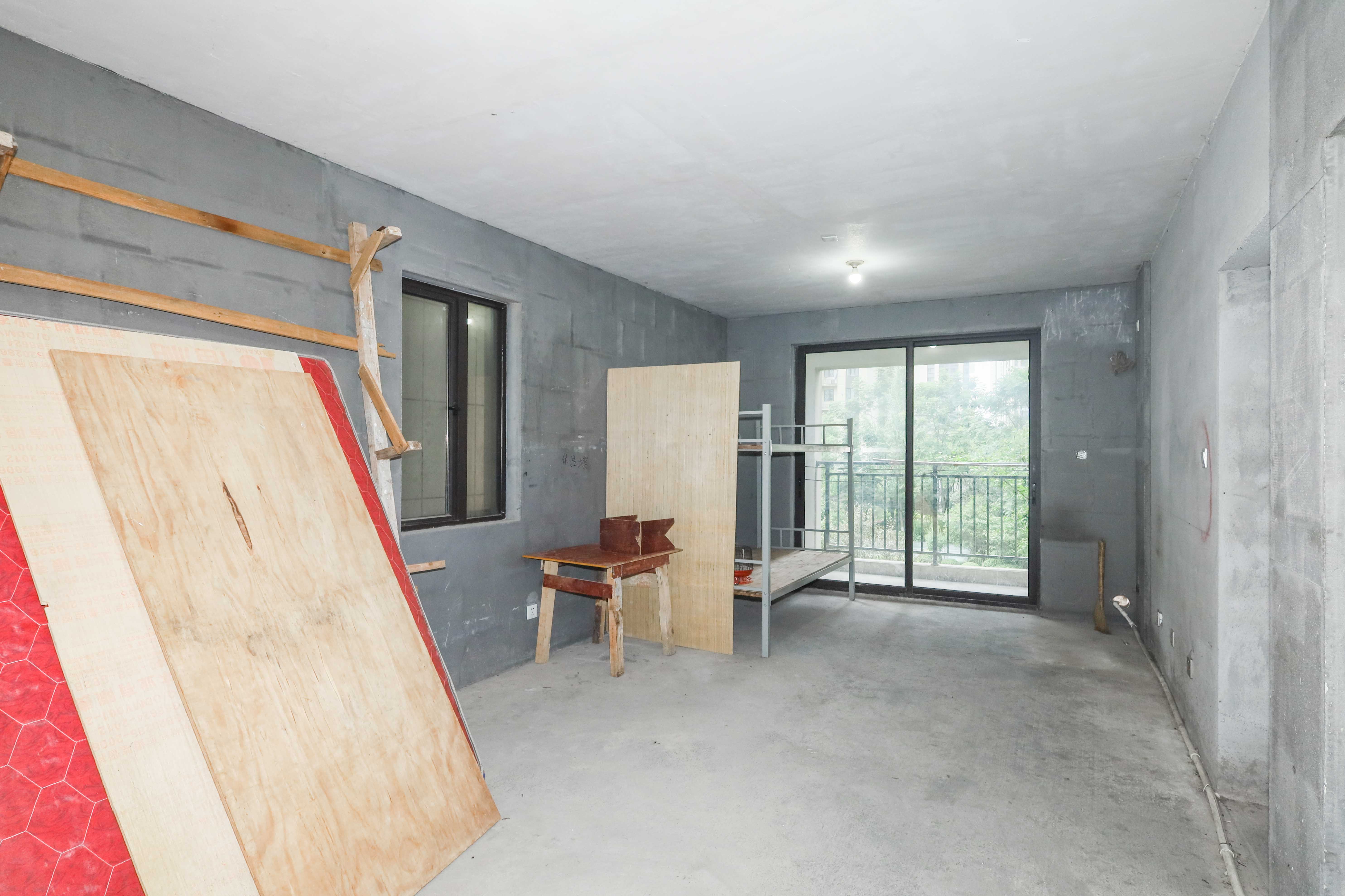中国铁建梅溪青秀二期  3室2厅2卫   150.00万客厅