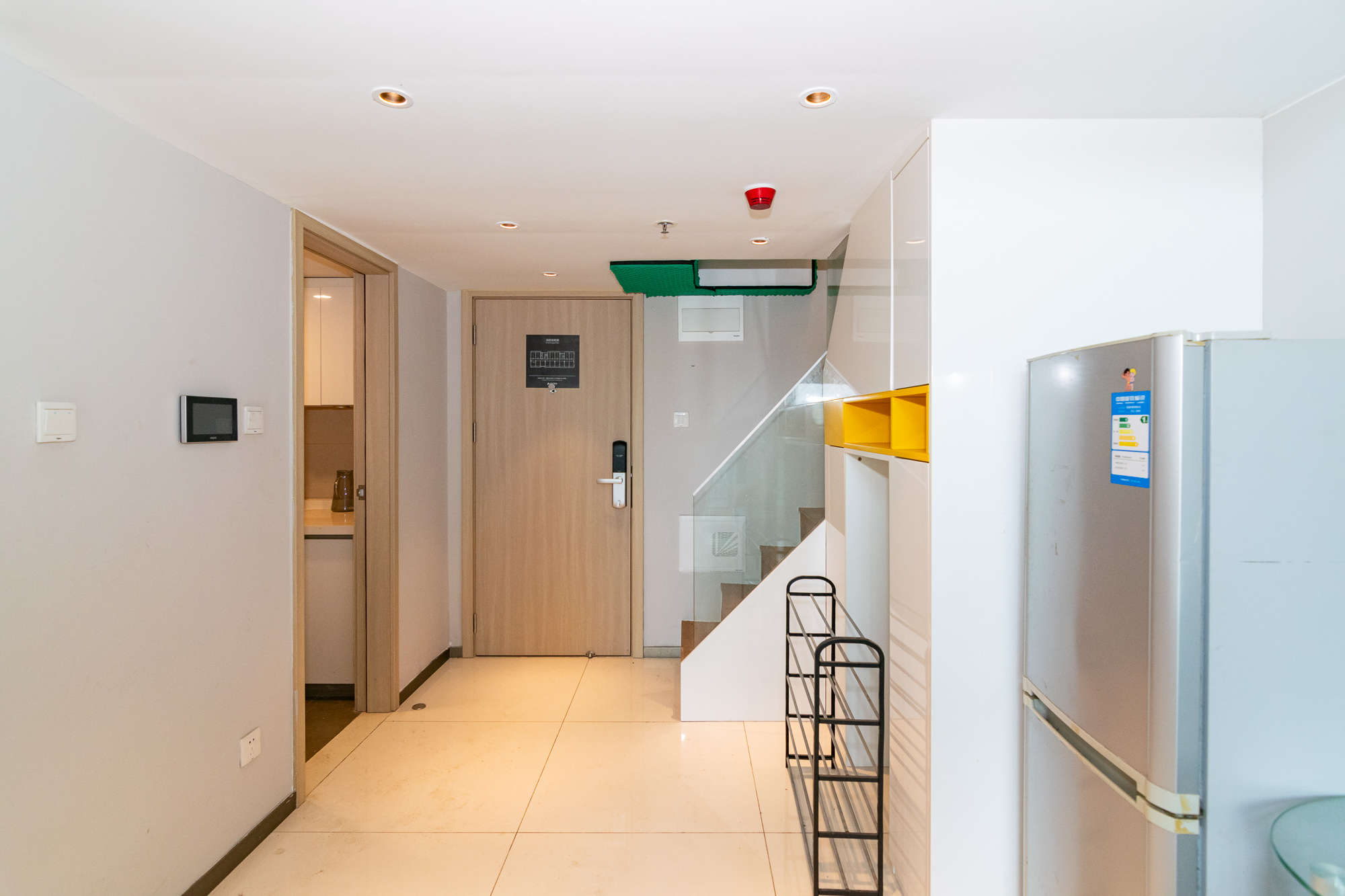 时代年华 3室2厅2卫 38.0万 时代年华 3室2厅2卫 38.0万客厅