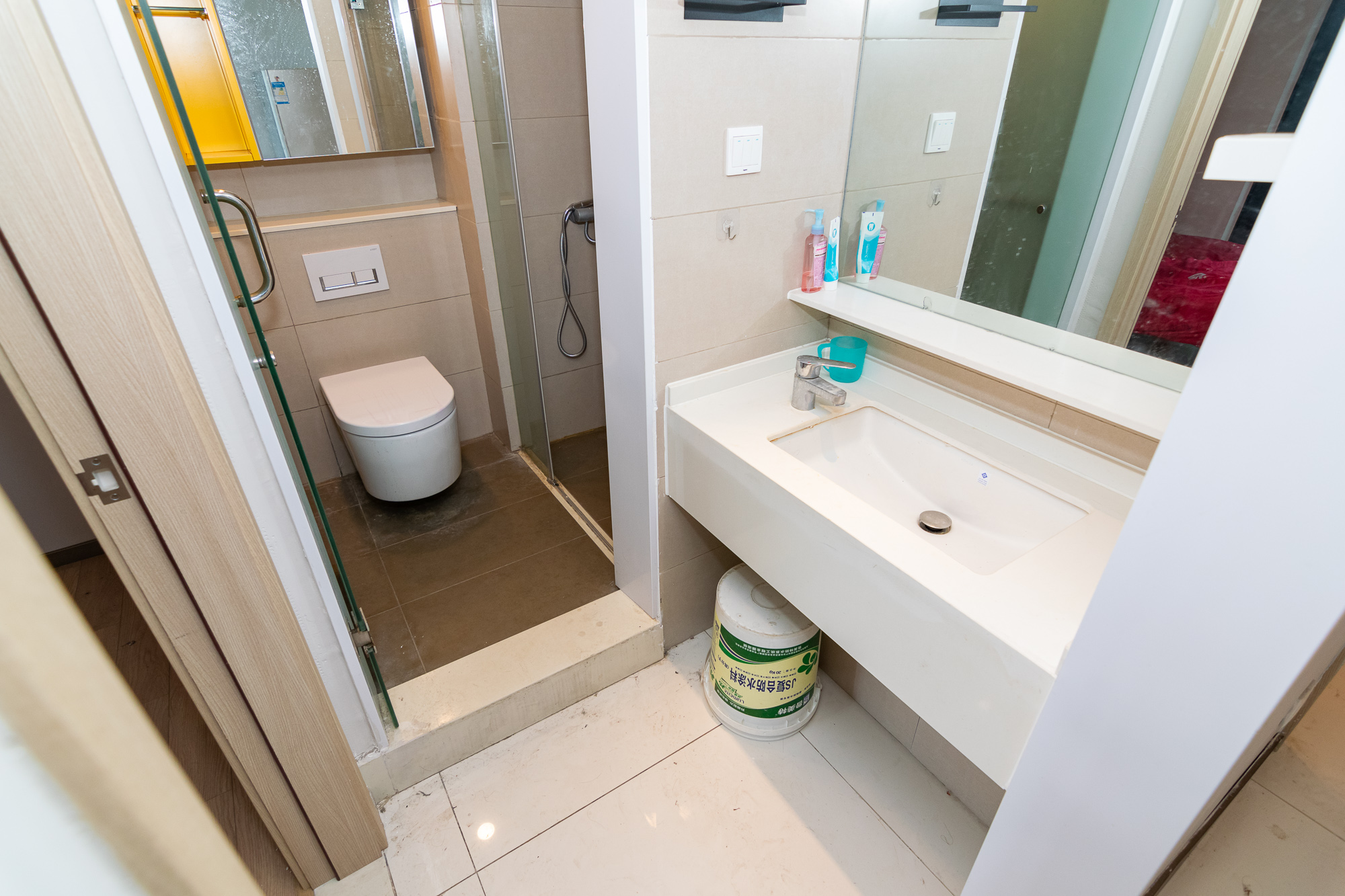 时代年华 3室2厅2卫 38.0万 时代年华 3室2厅2卫 38.0万卫生间