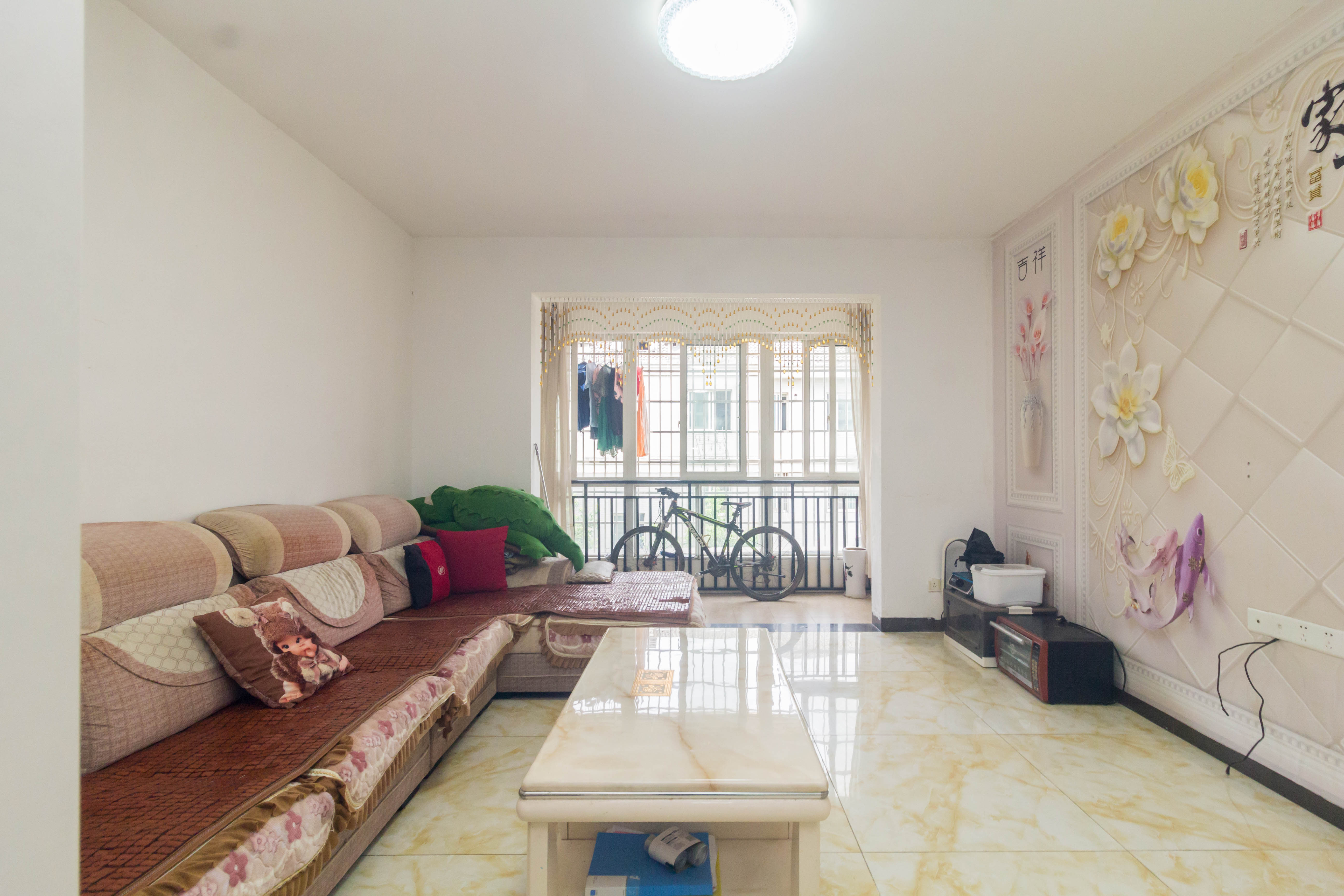 方略学府佳境 2室2厅1卫 49.8万 方略学府佳境 2室2厅1卫 49.8万客厅