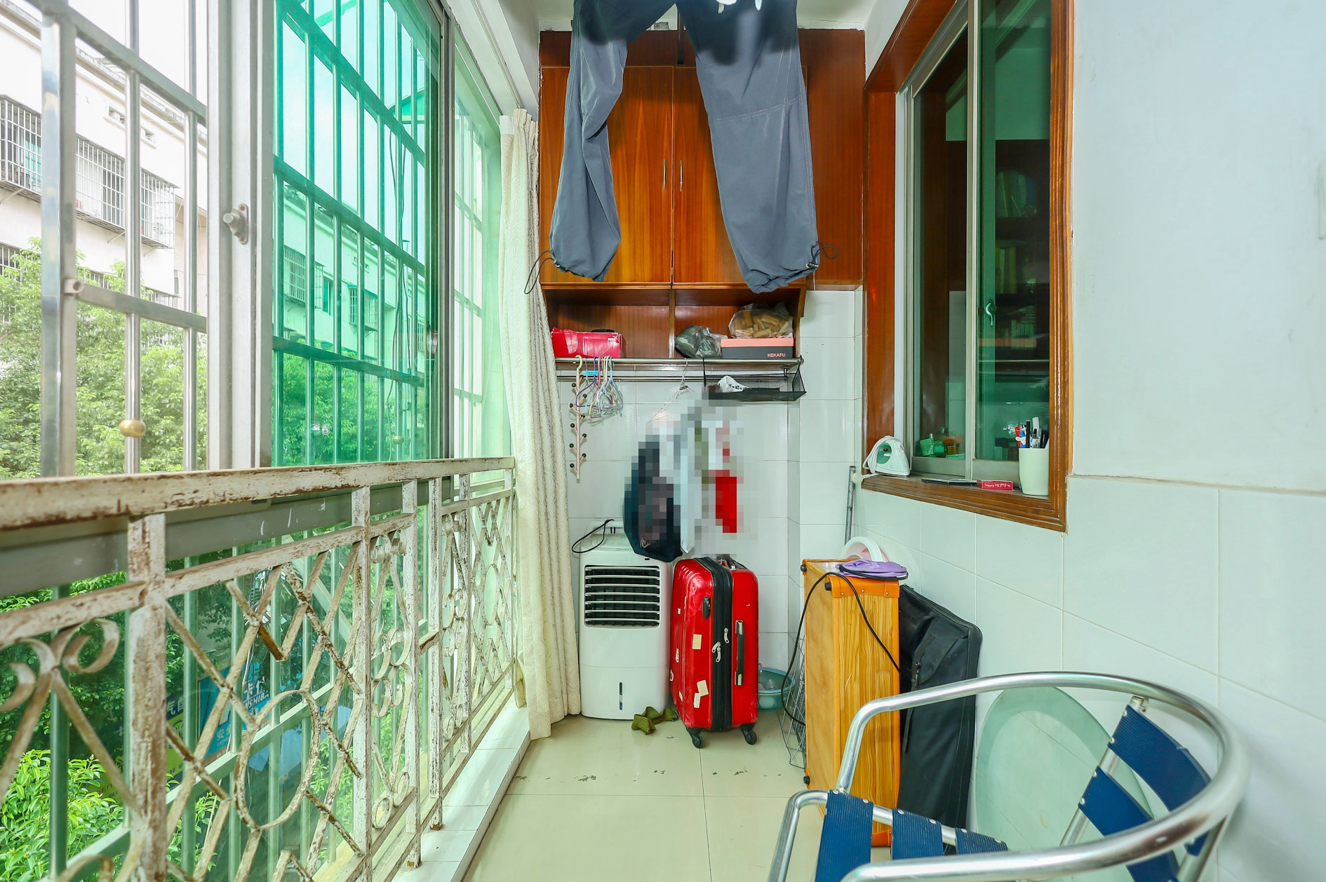 中南汽车世界  2室2厅1卫    35.0万 中南汽车世界  2室2厅1卫    35.0万阳台