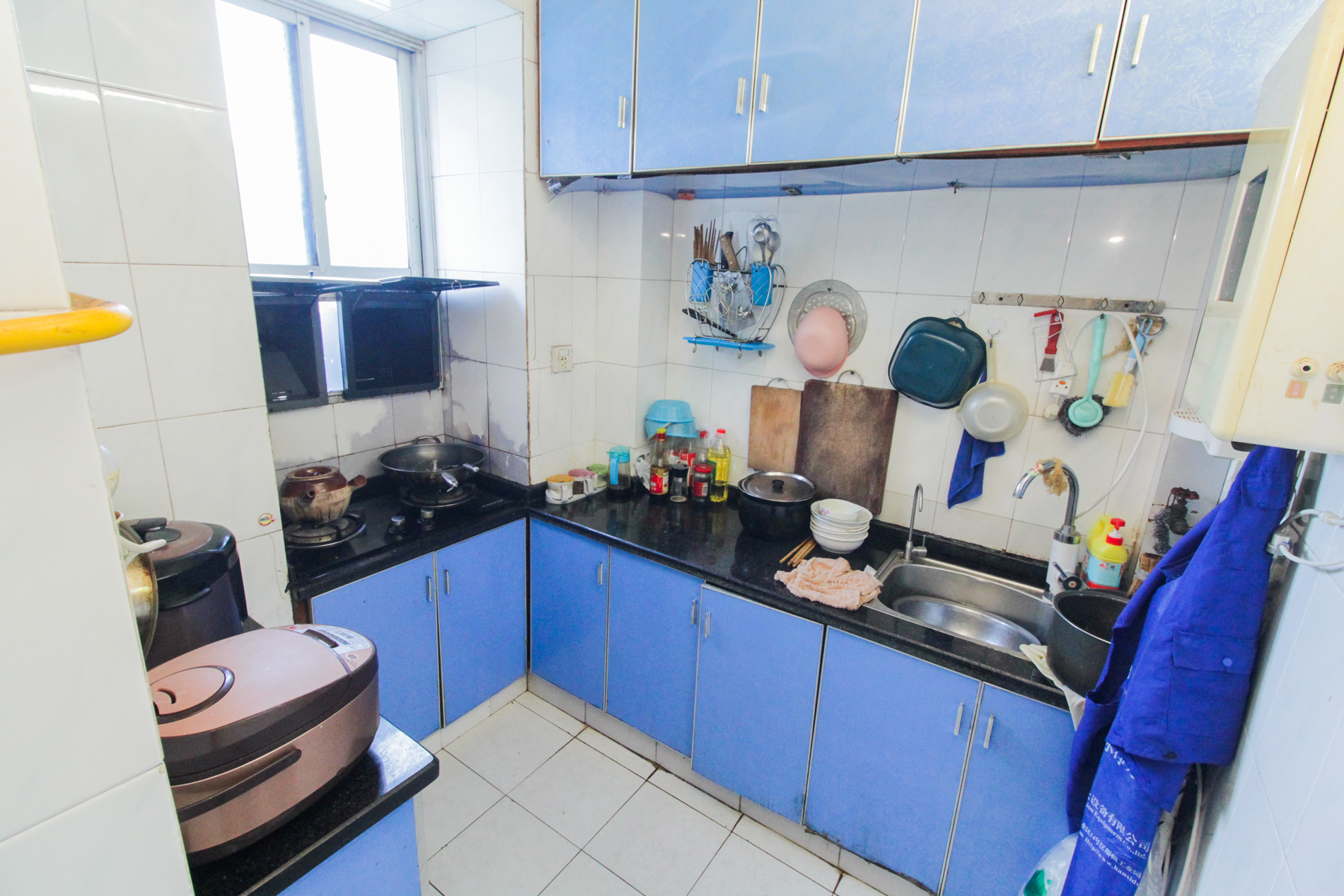 中建五局信和苑三区  2室1厅1卫    41.8万厨房