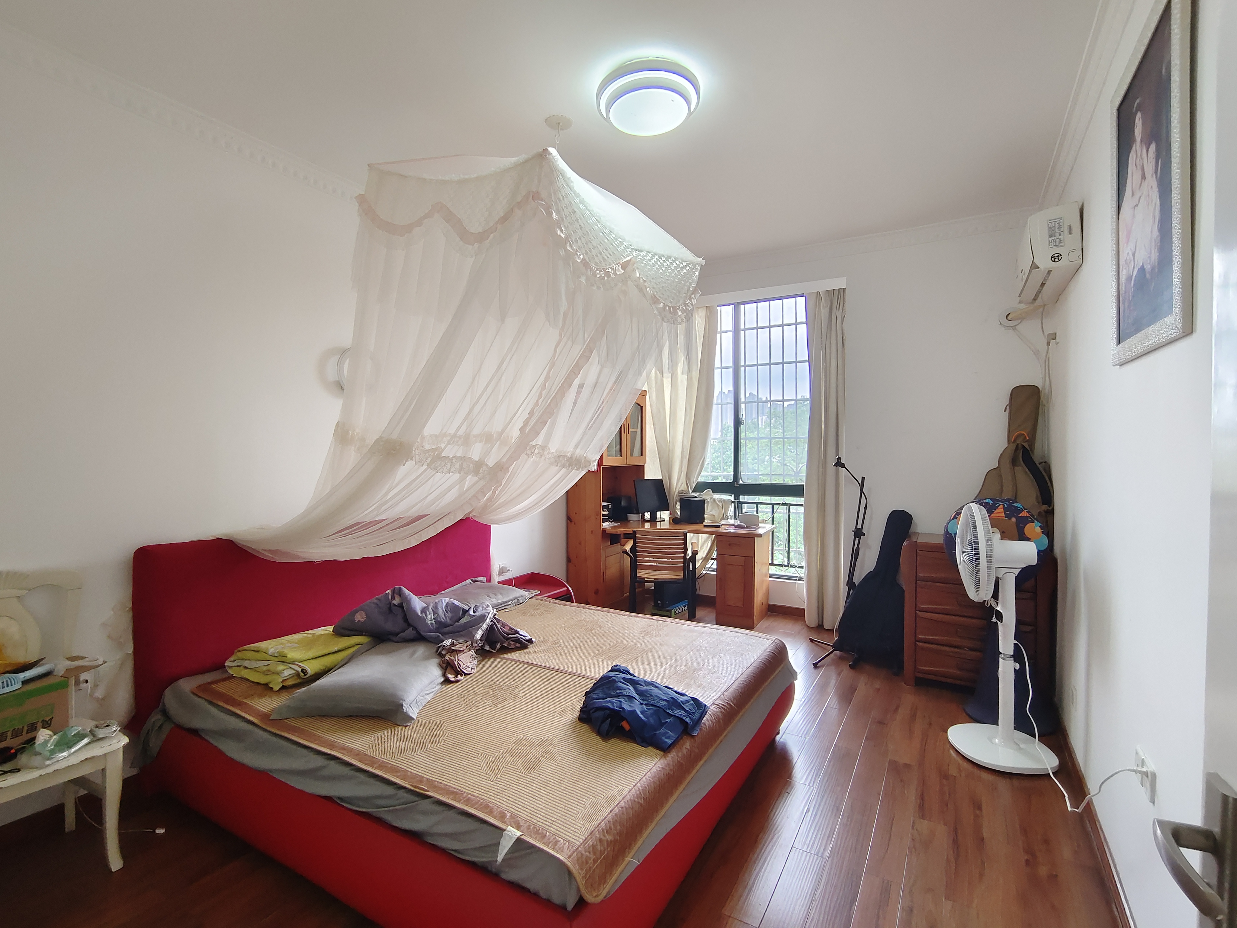 霞光山庄南苑 2室2厅1卫 50.8万 霞光山庄南苑 2室2厅1卫 50.8万客厅