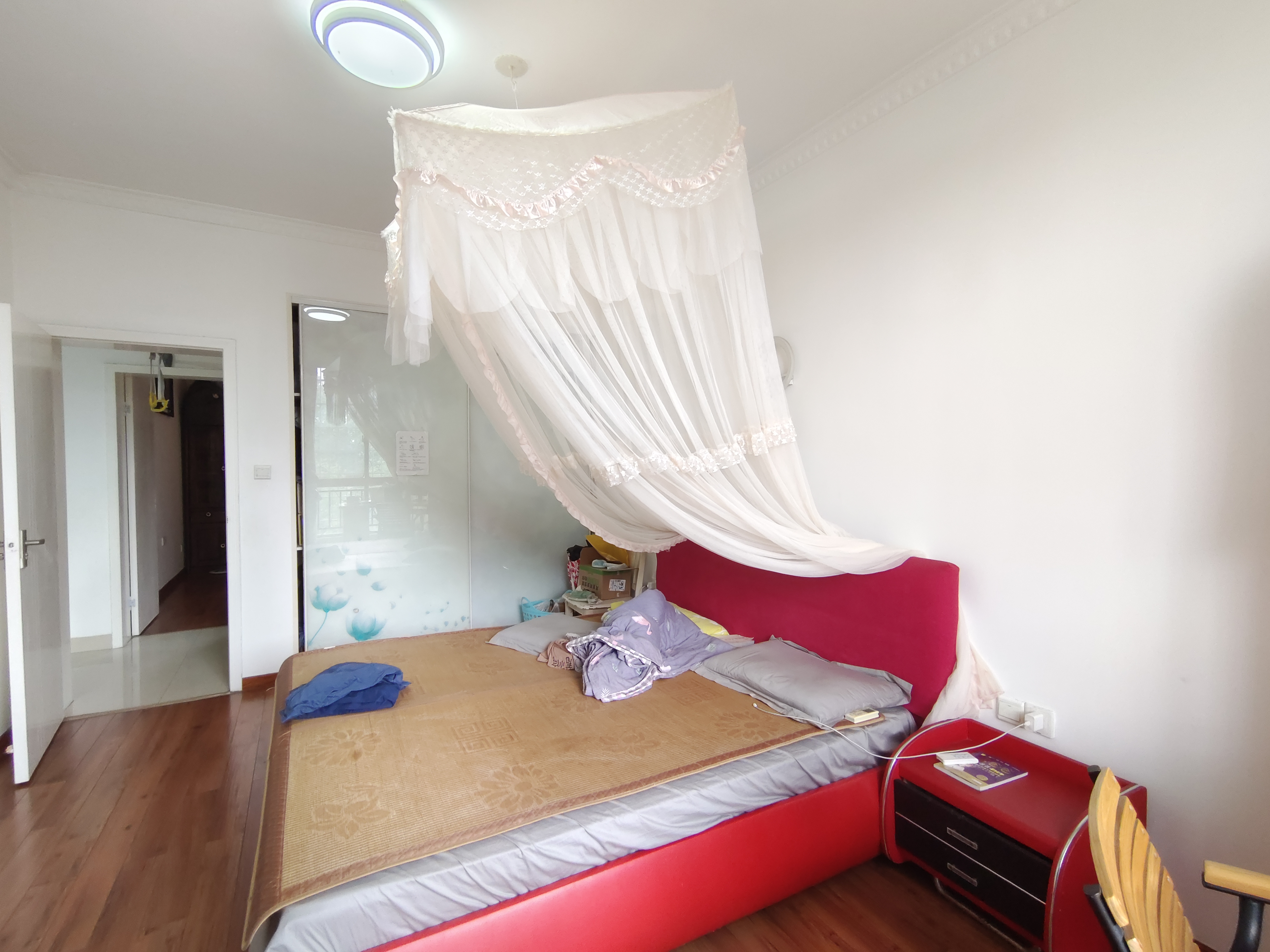 霞光山庄南苑 2室2厅1卫 50.8万 霞光山庄南苑 2室2厅1卫 50.8万客厅