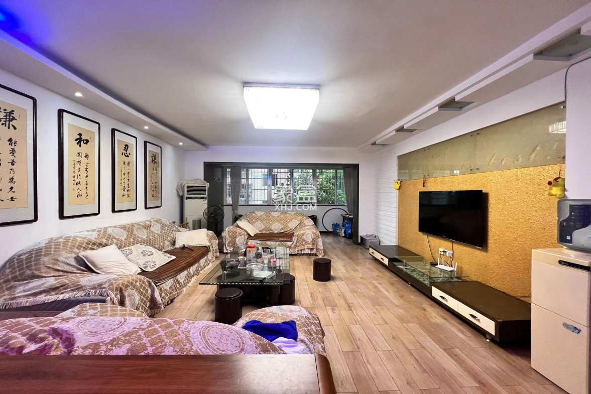 天台小区  4室2厅2卫    63.0万 天台小区  4室2厅2卫    63.0万室内图