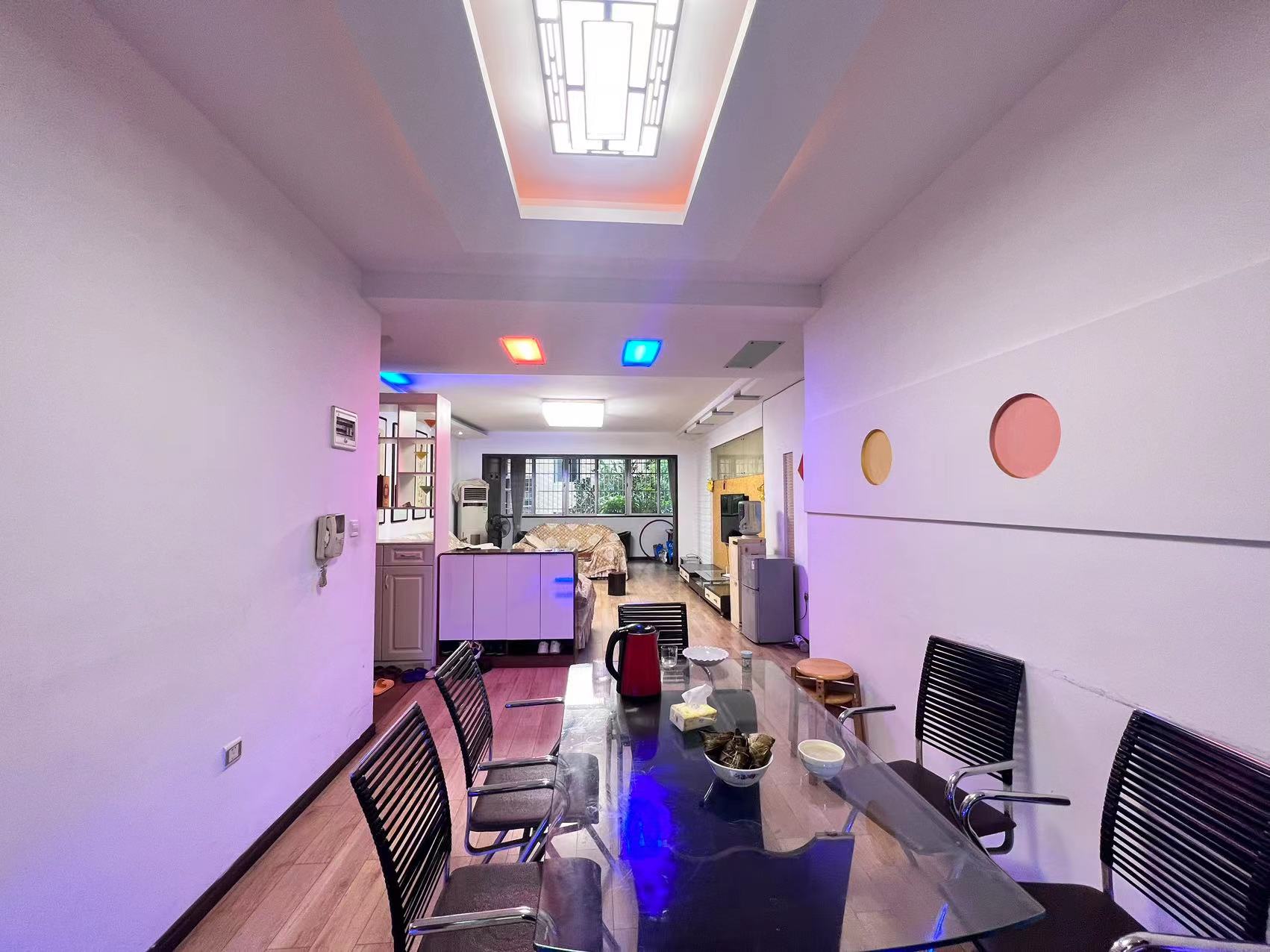 天台小区  4室2厅2卫    63.0万 天台小区  4室2厅2卫    63.0万室内图