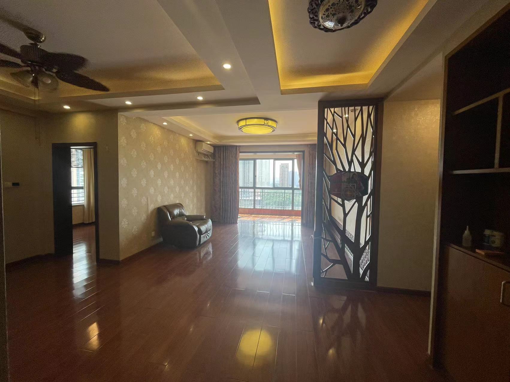 尚格名城香榭丽舍  3室2厅2卫    65.0万 尚格名城香榭丽舍  3室2厅2卫    65.0万室内图