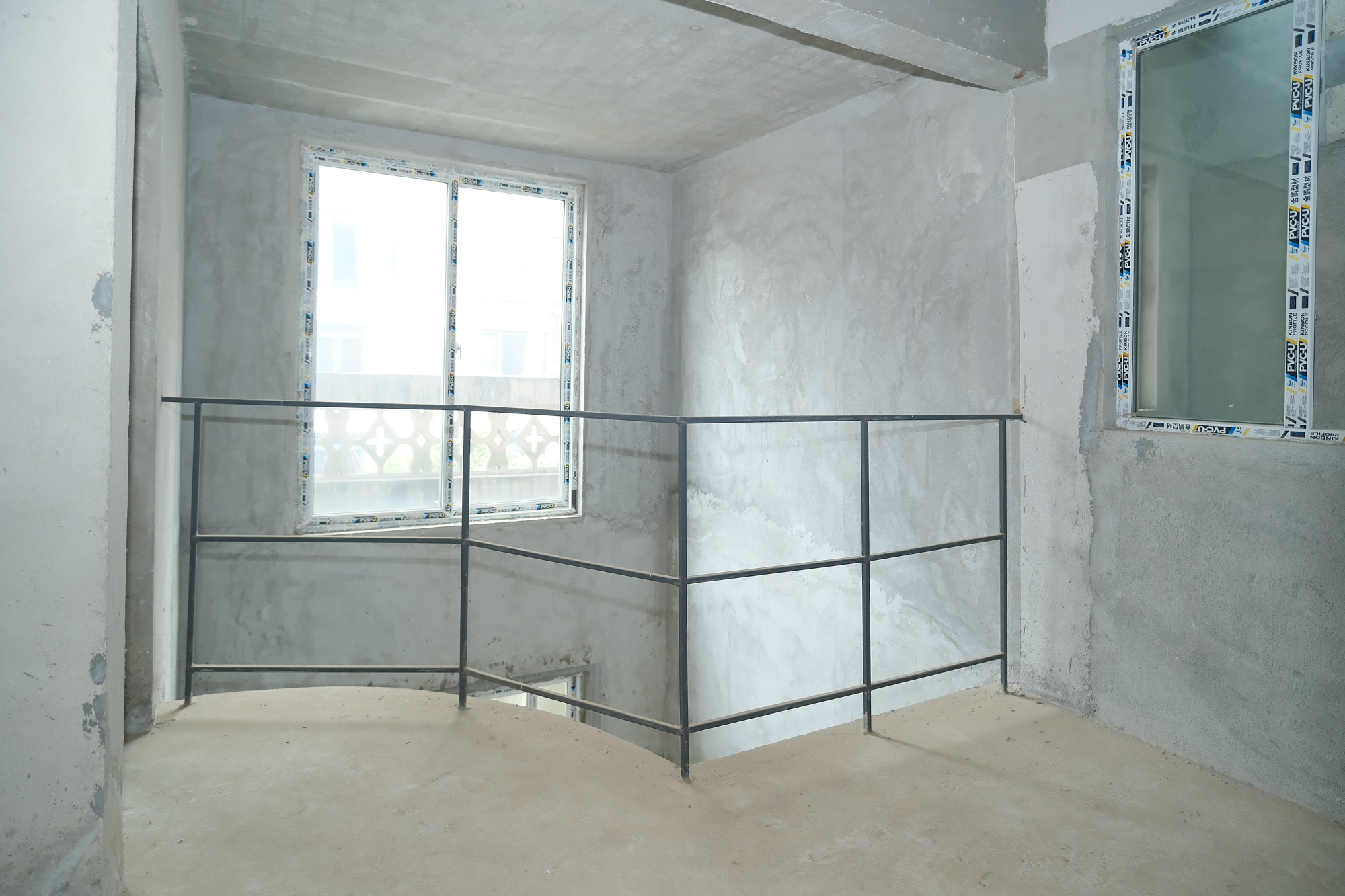 保利香槟国际 4室3厅3卫 270.0万 保利香槟国际 4室3厅3卫 270.0万其他