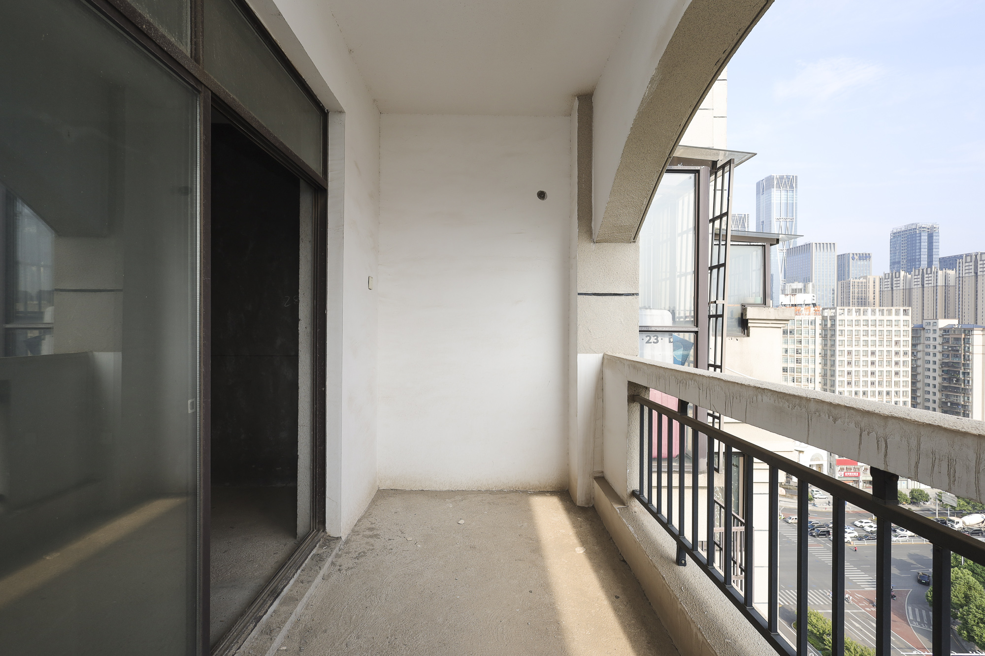 阳光丽城一期 4室2厅2卫 135.0万 阳光丽城一期 4室2厅2卫 135.0万阳台