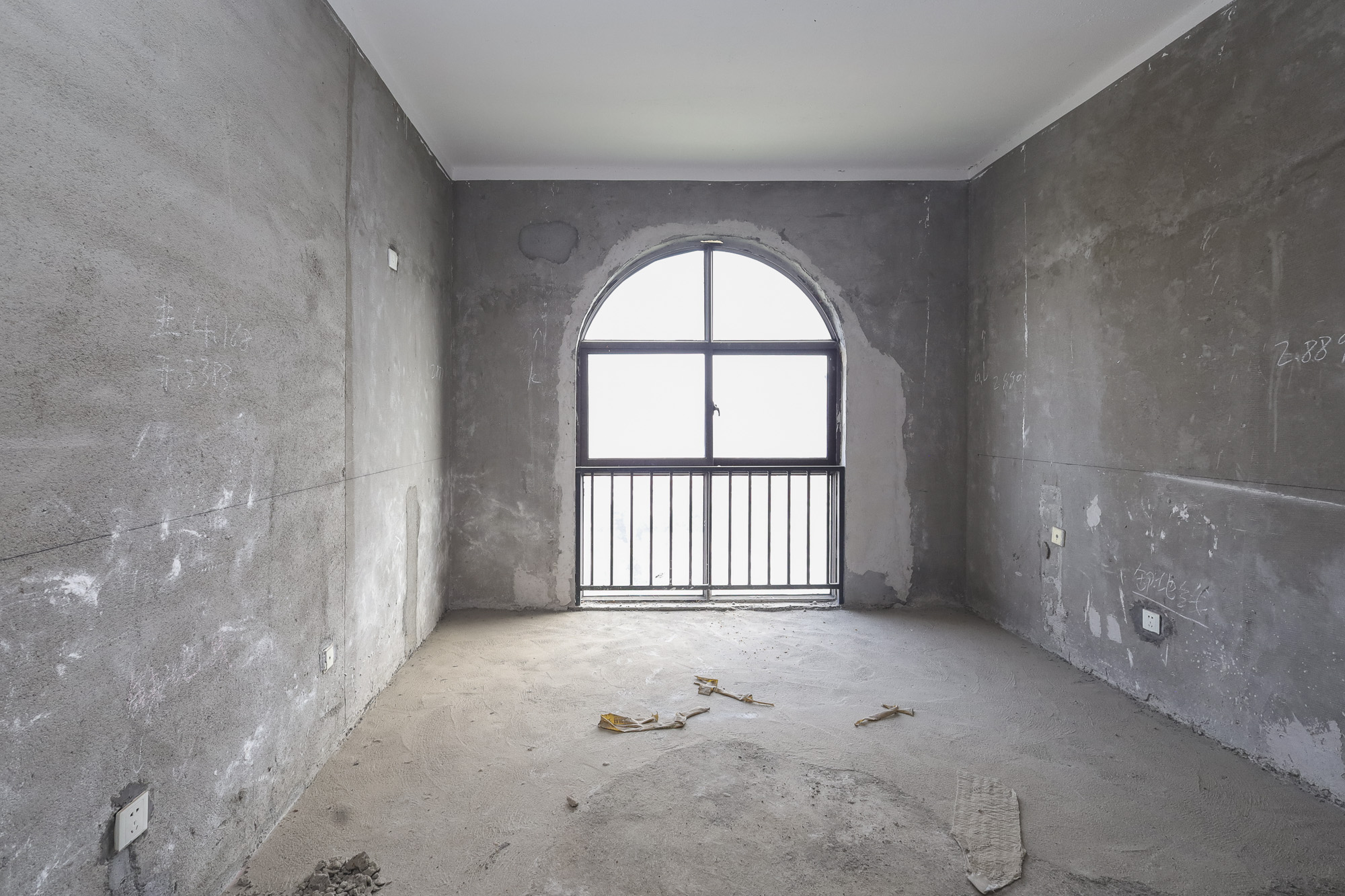 阳光丽城一期 4室2厅2卫 135.0万 阳光丽城一期 4室2厅2卫 135.0万卧室