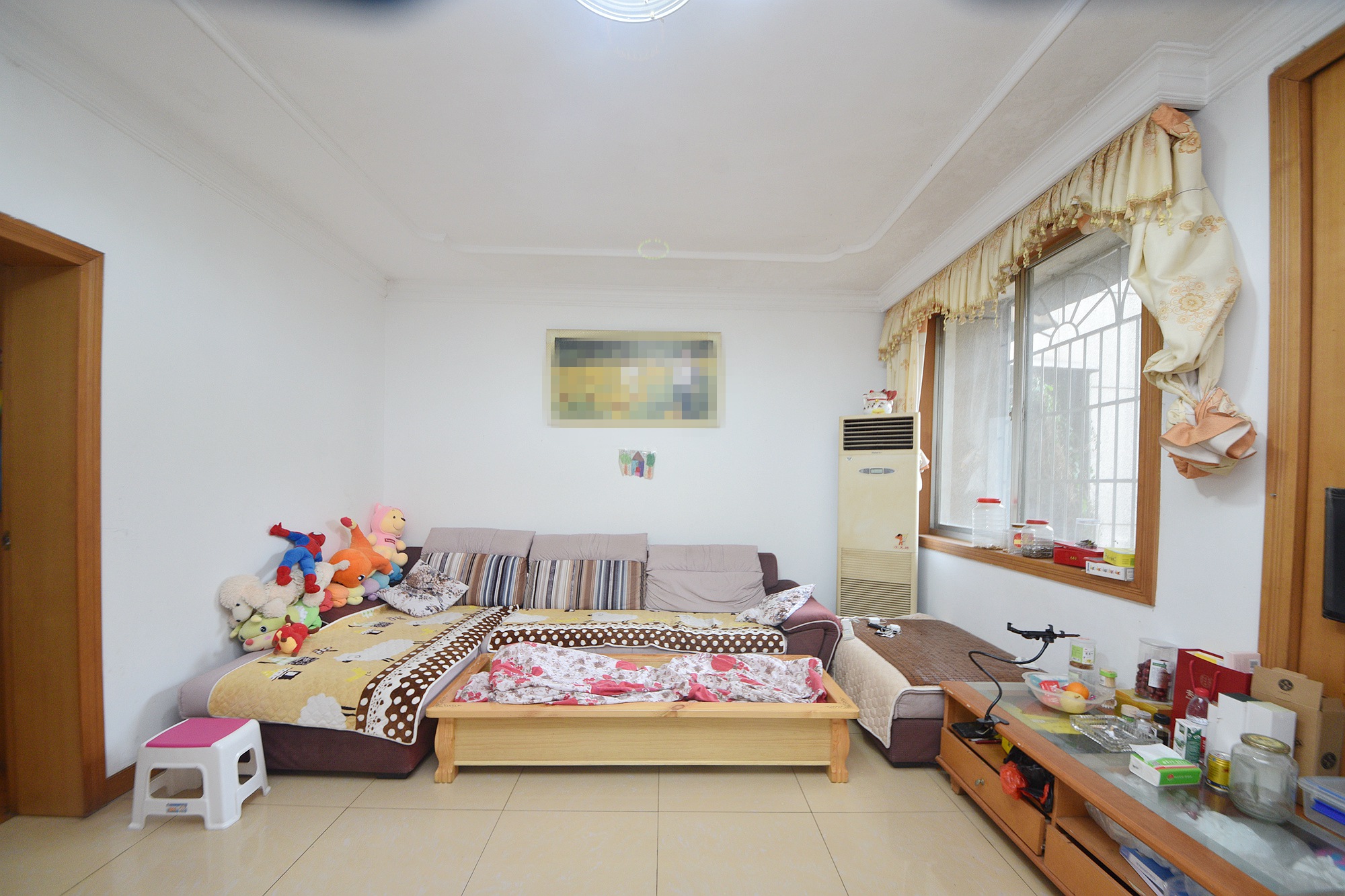 金科园  3室2厅1卫    86.8万客厅