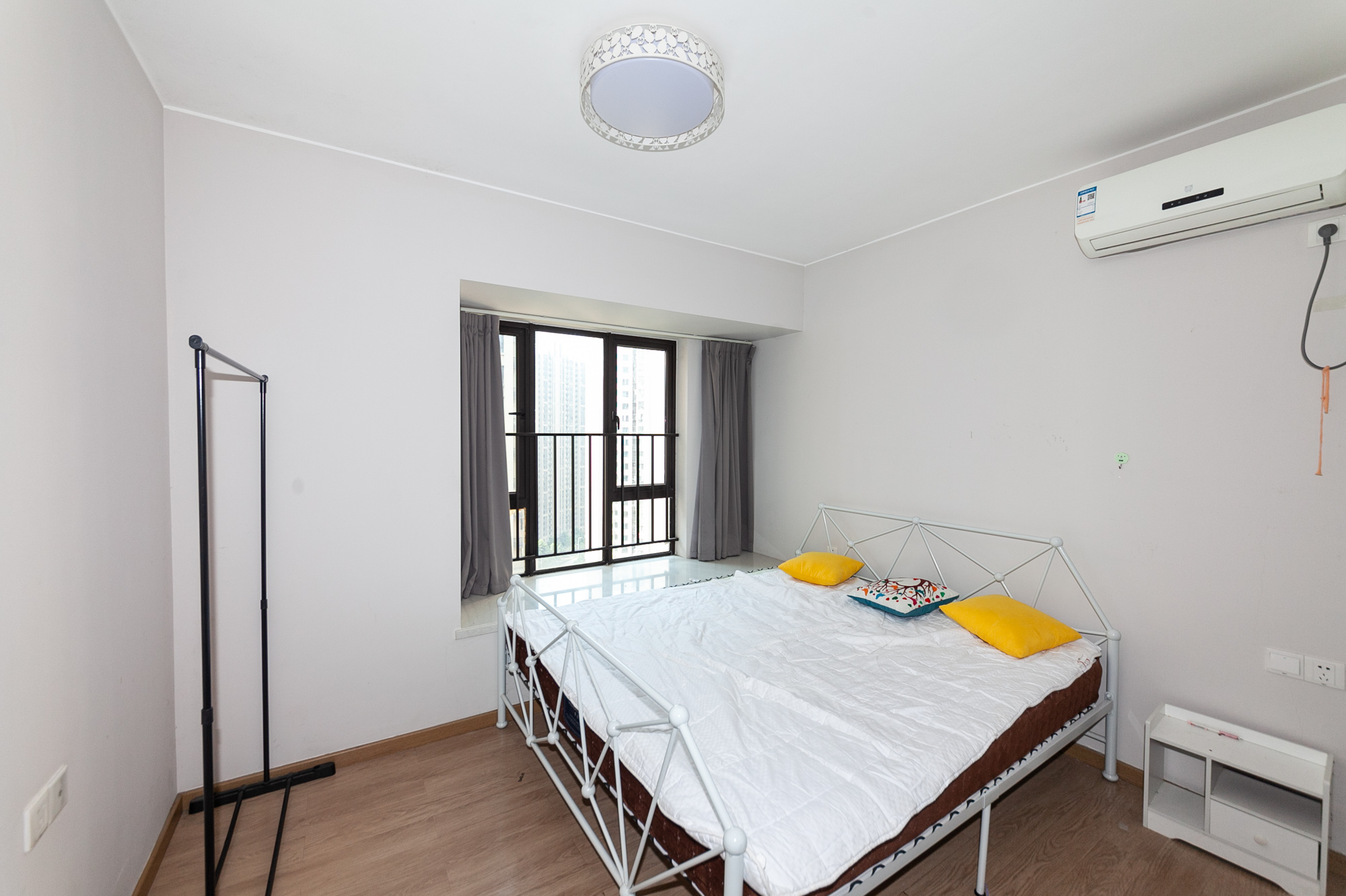 时代倾城二期 2室2厅1卫 81.00万 时代倾城二期 2室2厅1卫 81.00万卧室