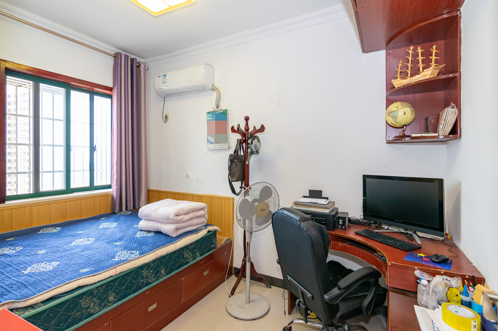 红建滨水铭城  3室2厅2卫    61.8万 红建滨水铭城  3室2厅2卫    61.8万卧室