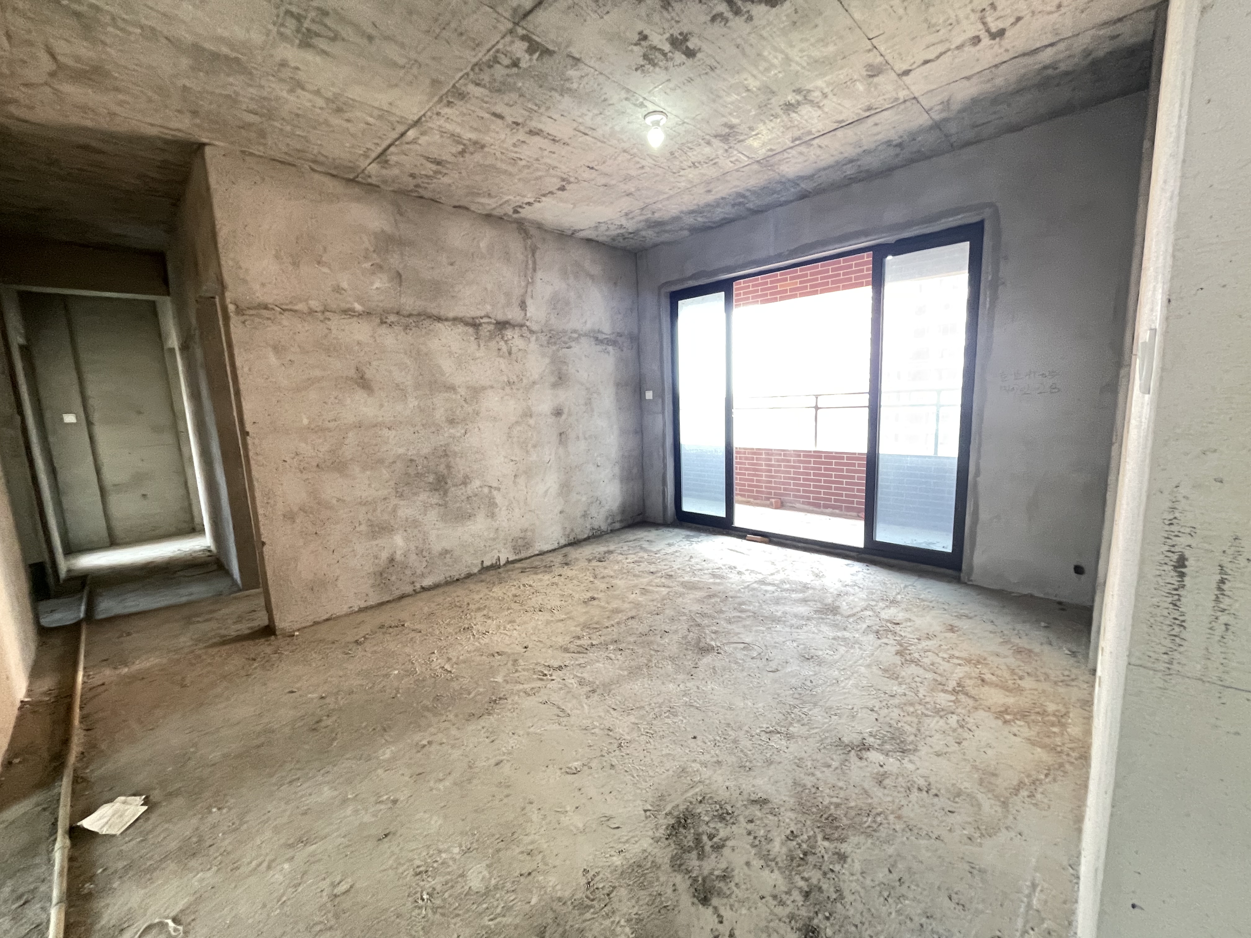 翡翠公园(北大资源) 4室2厅2卫 66.0万 翡翠公园(北大资源) 4室2厅2卫 66.0万室内图