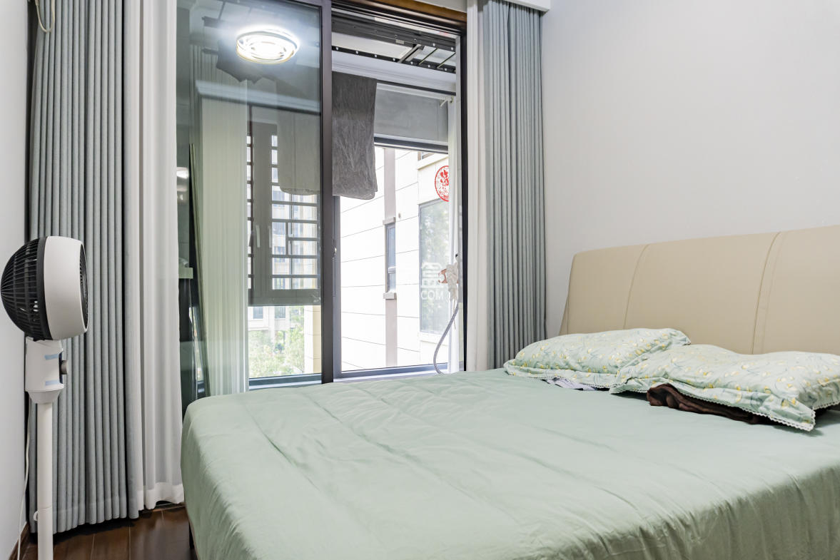 荣盛碧桂园铂悦府  3室2厅2卫    115.0万 荣盛碧桂园铂悦府  3室2厅2卫    115.0万室内图