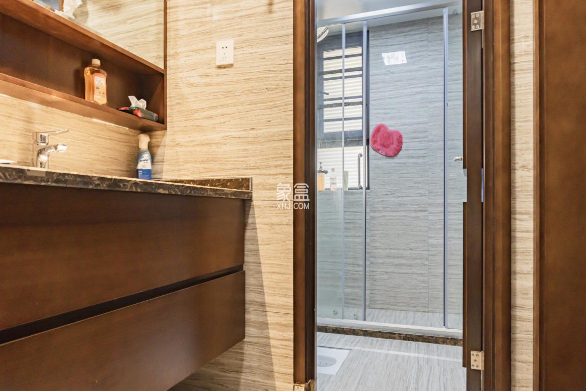 荣盛碧桂园铂悦府  3室2厅2卫    115.0万 荣盛碧桂园铂悦府  3室2厅2卫    115.0万室内图