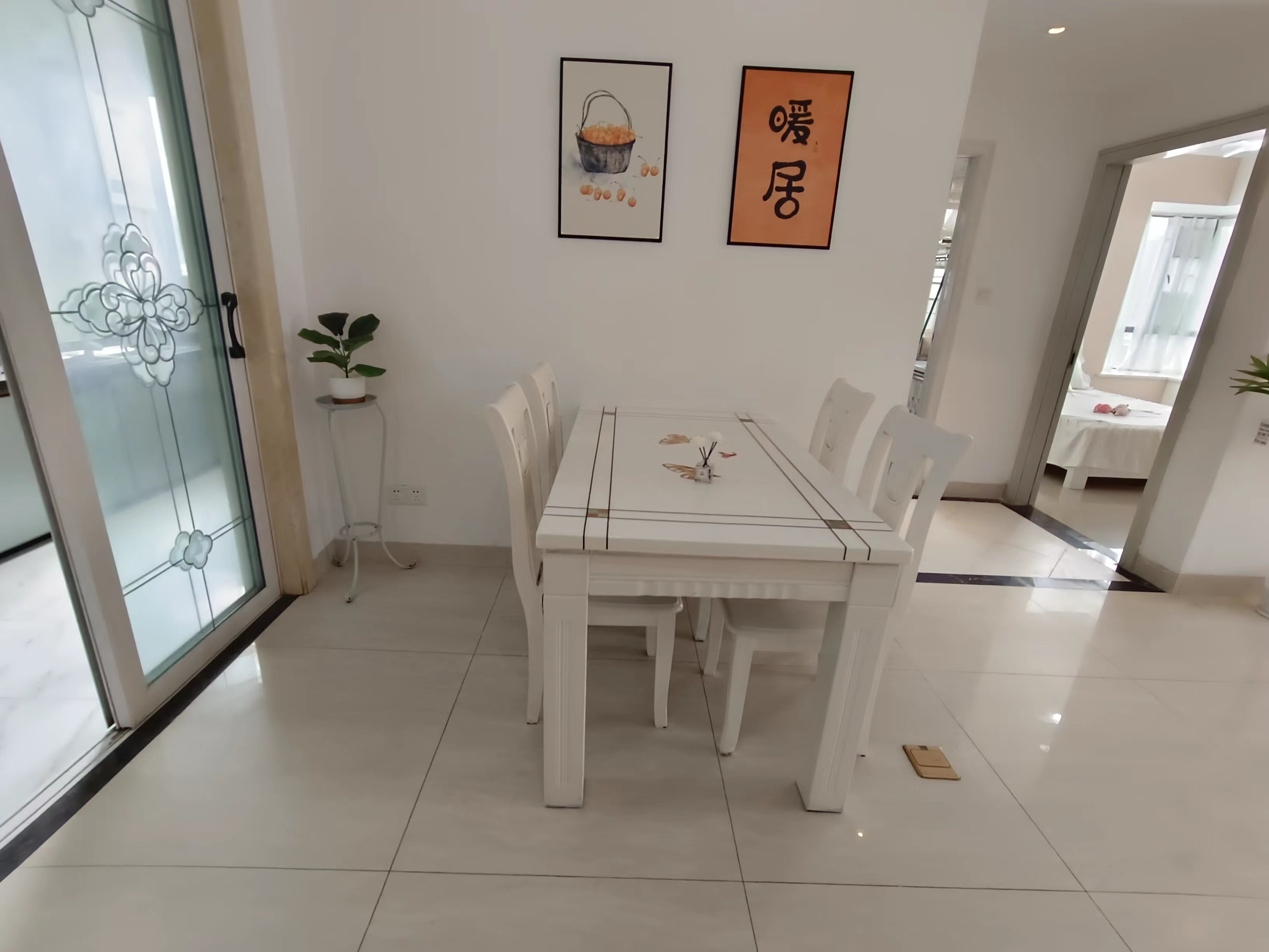 珠江愉景新城  2室2厅1卫   1700.00元/月室内图