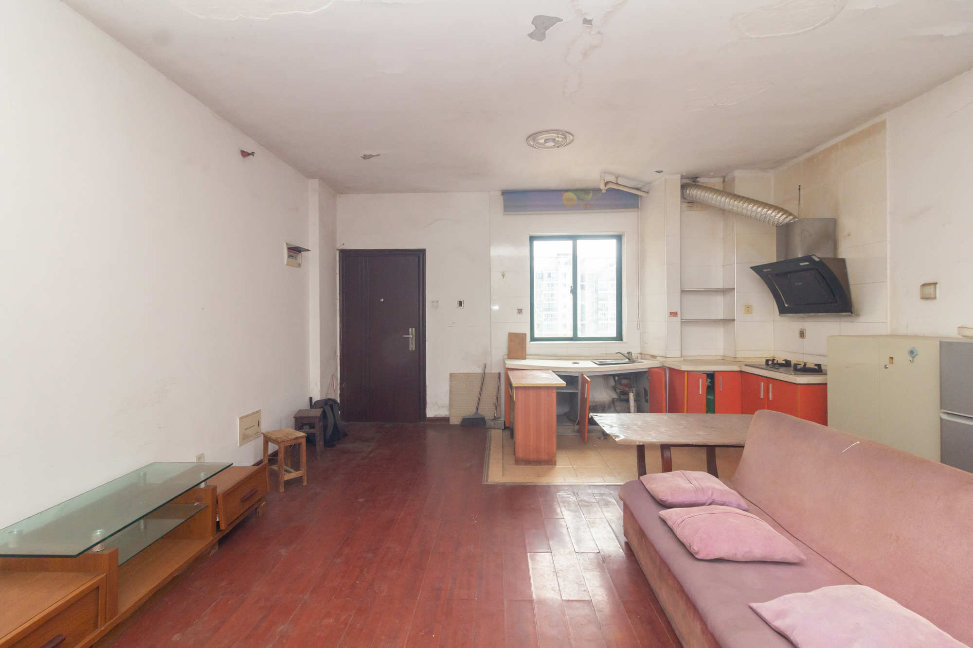 华天LOHO小镇  1室1厅1卫    39.0万客厅