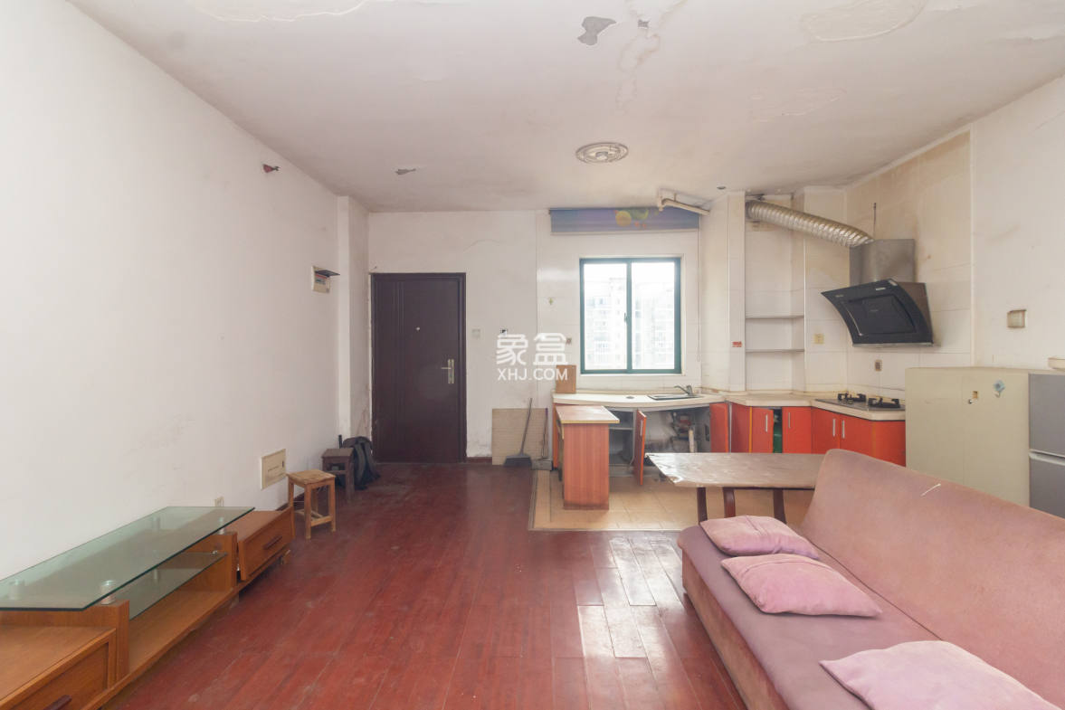 华天LOHO小镇 1室1厅1卫 39.0万 华天LOHO小镇 1室1厅1卫 39.0万客厅