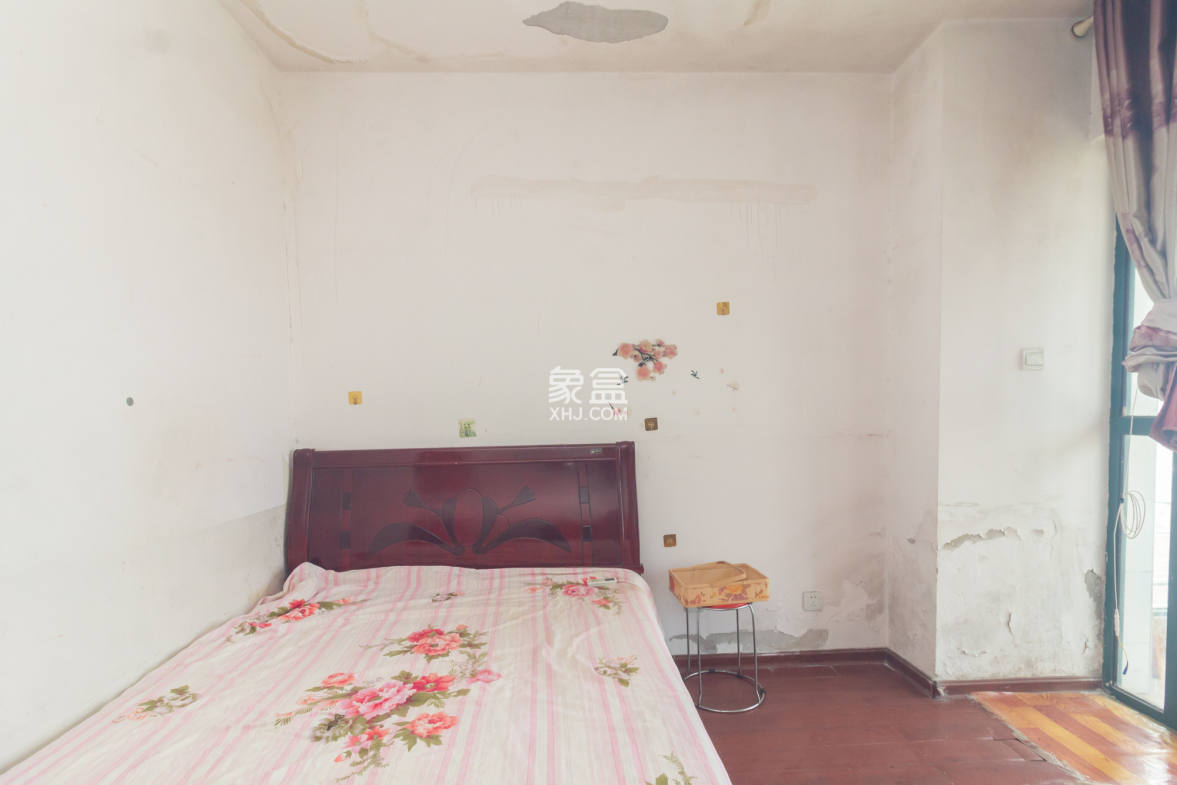 华天LOHO小镇 1室1厅1卫 39.0万 华天LOHO小镇 1室1厅1卫 39.0万卧室