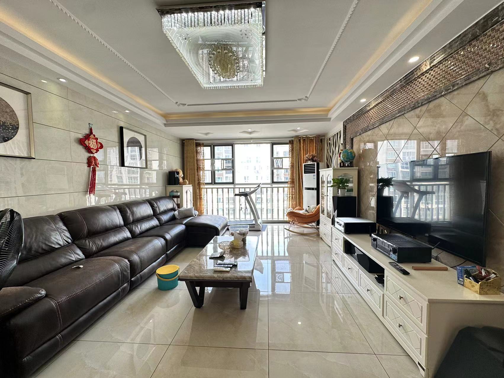 康馨佳园 4室2厅2卫 88.0万 康馨佳园 4室2厅2卫 88.0万室内图