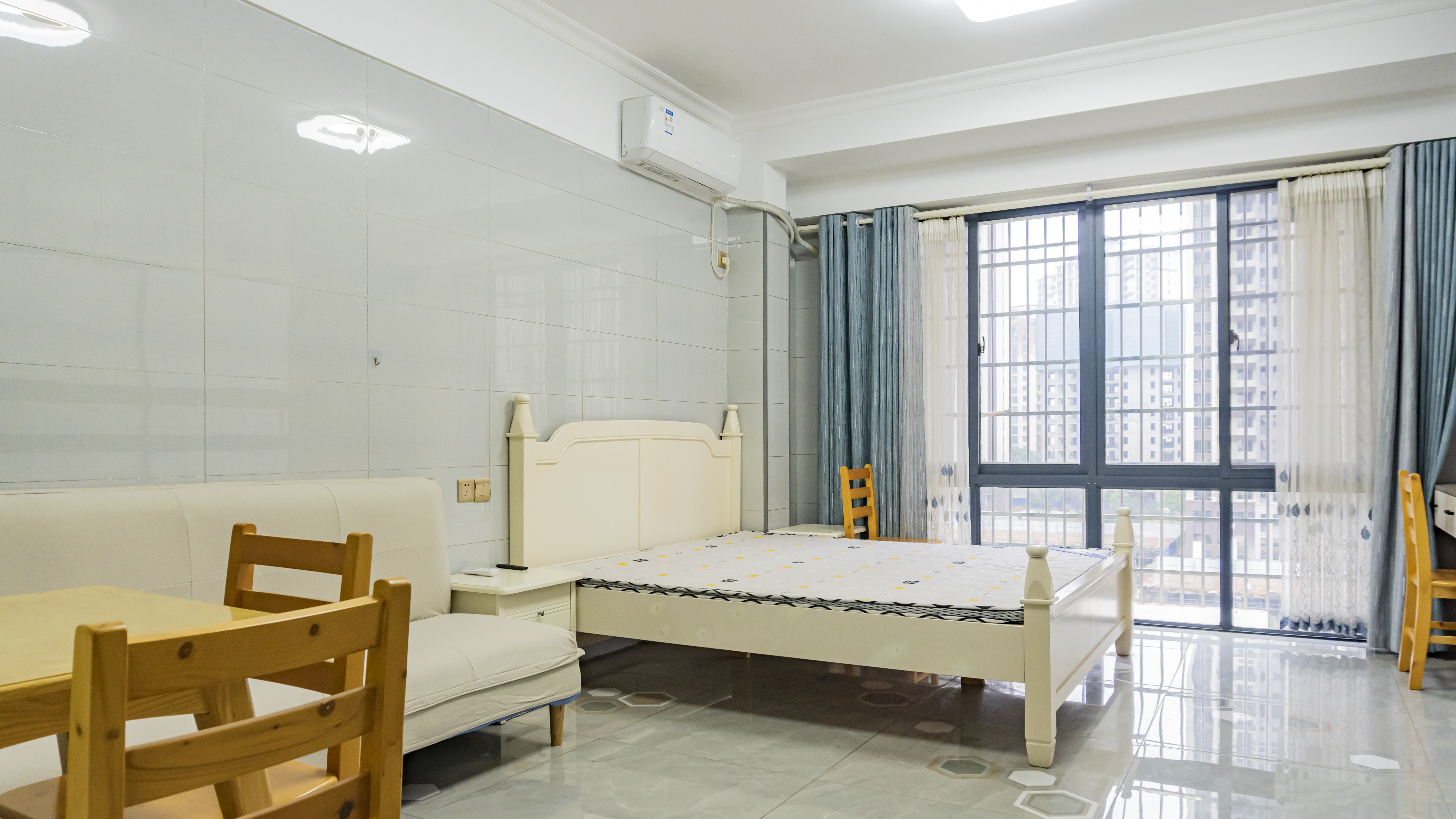 桃花缘  1室1厅1卫    42.0万室内图