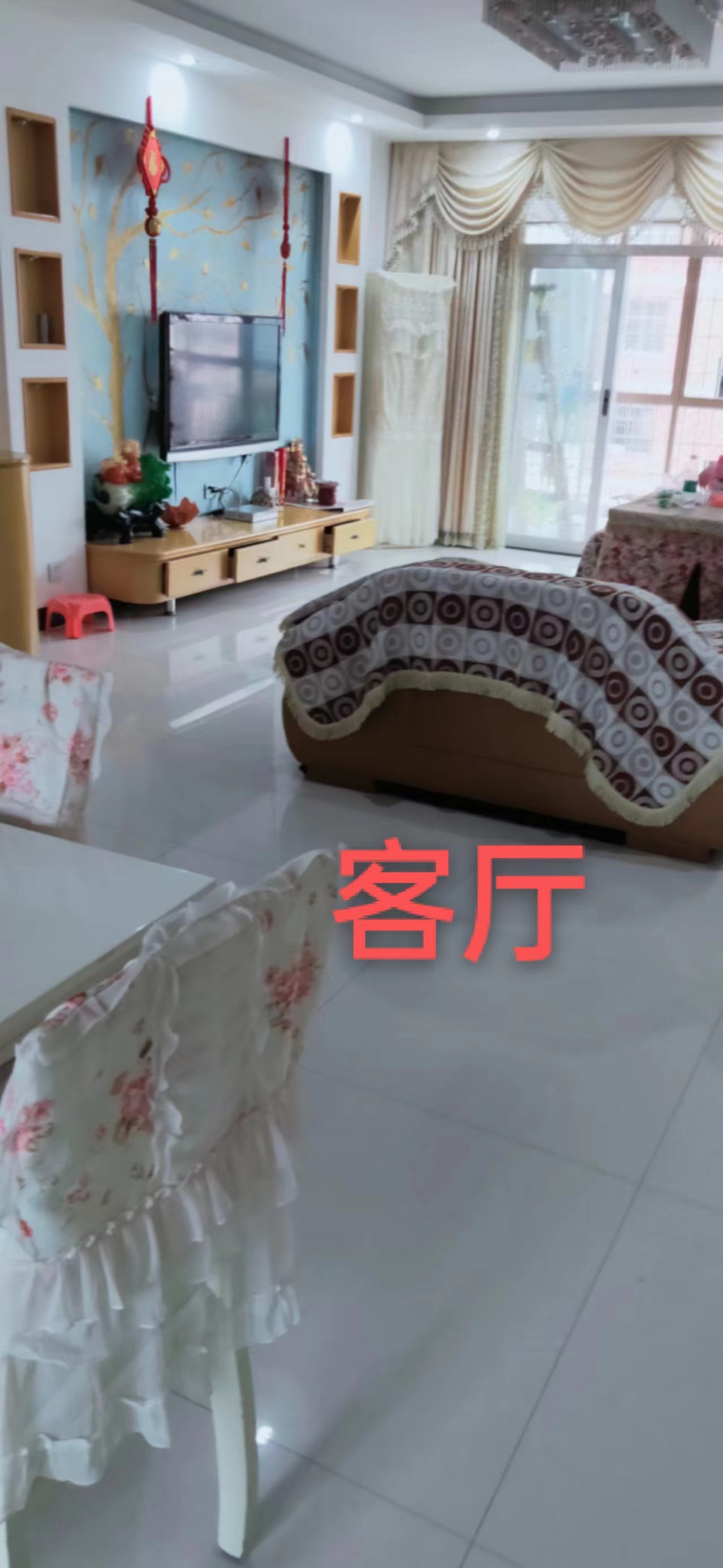 东方豪苑  3室2厅2卫   2000.00元/月室内图