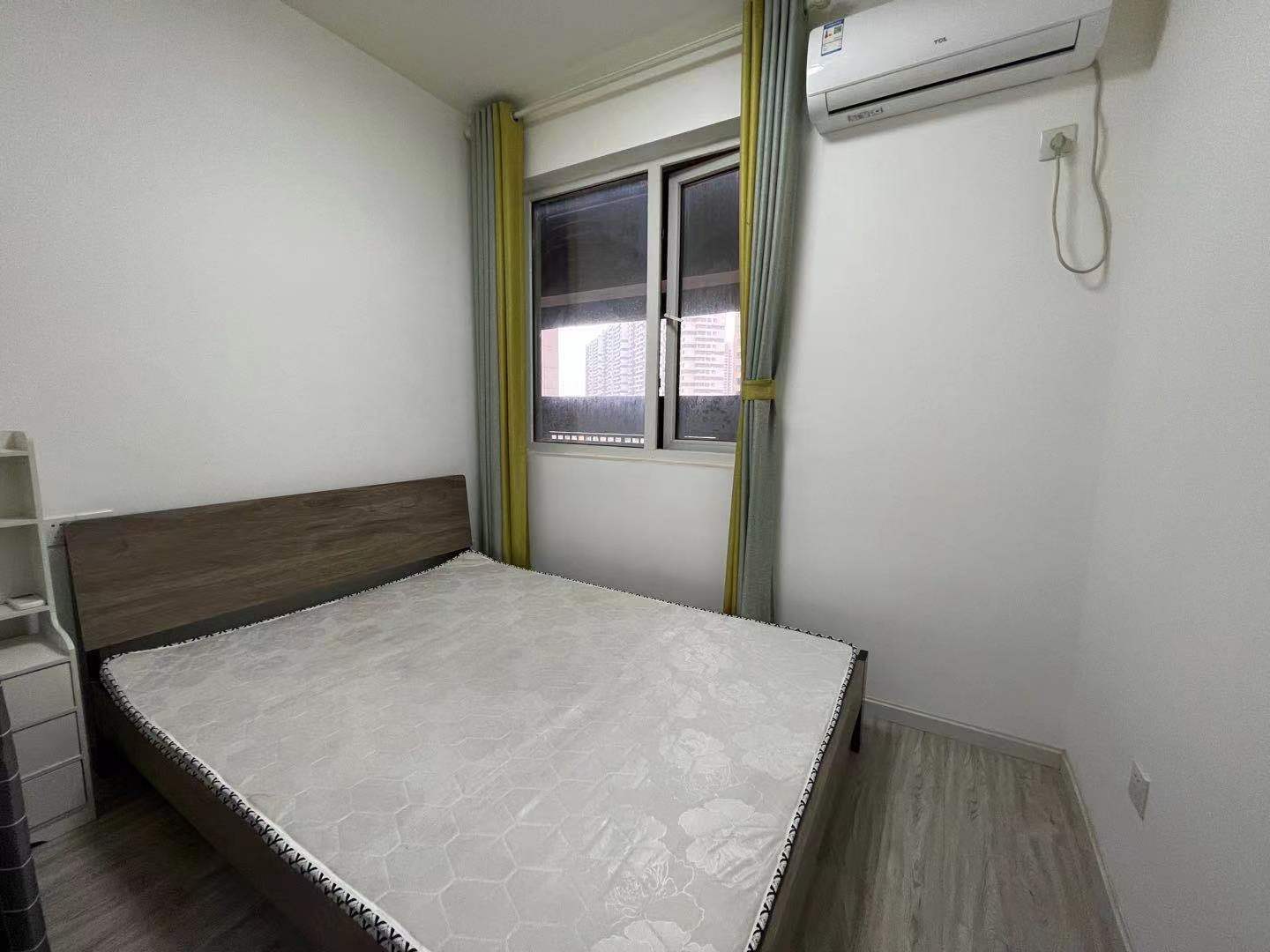 新保利清能西海岸南区  3室2厅2卫   2800.00元/月室内图