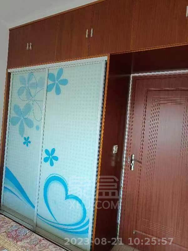 盛世鑫城  2室2厅1卫   1300.00元/月室内图