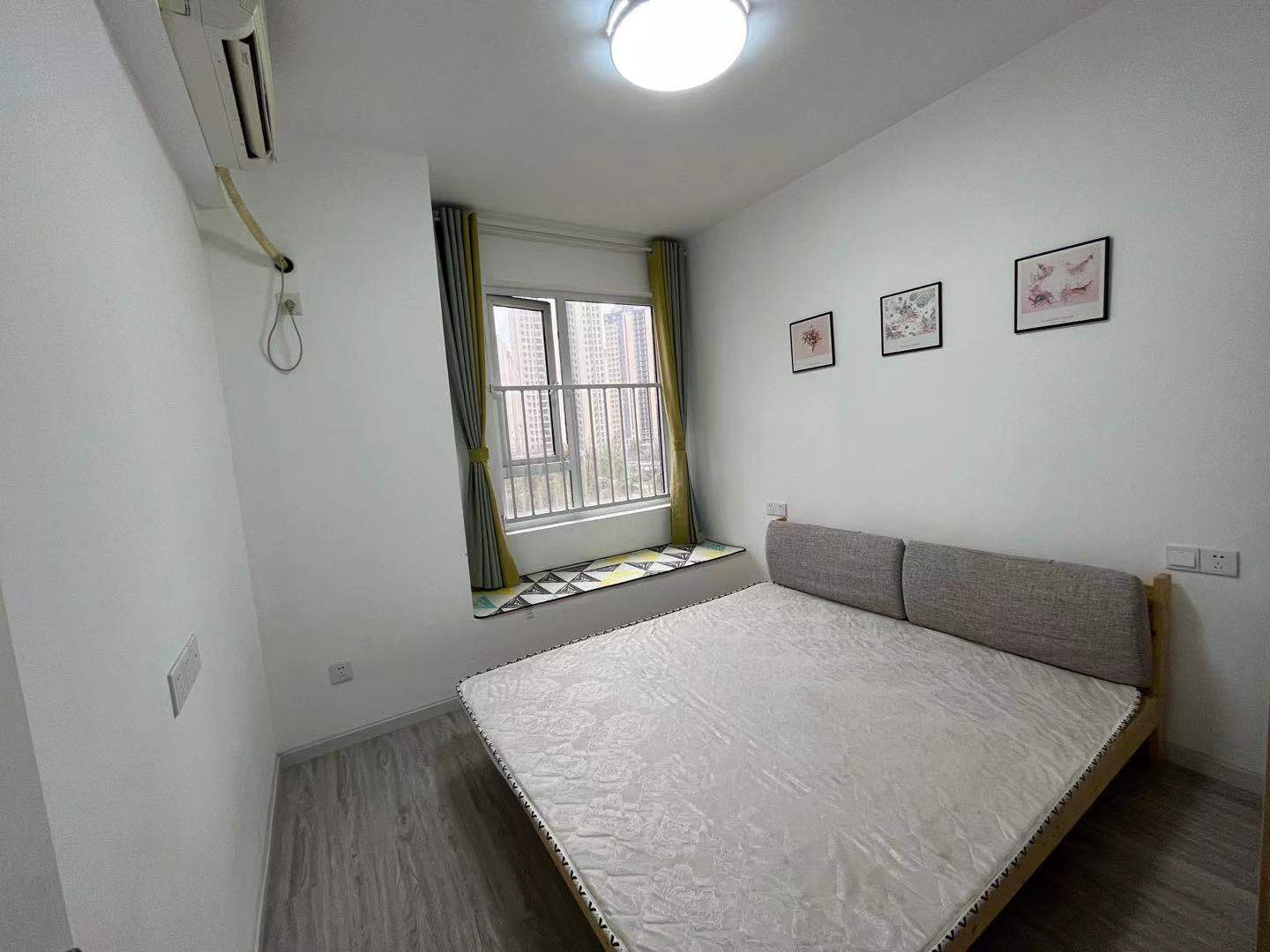 新保利清能西海岸南区  3室2厅2卫   2800.00元/月室内图