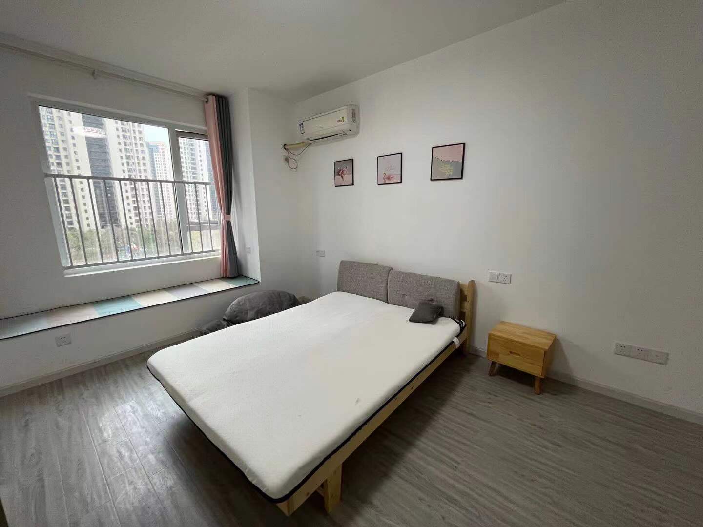 新保利清能西海岸南区  3室2厅2卫   2800.00元/月室内图