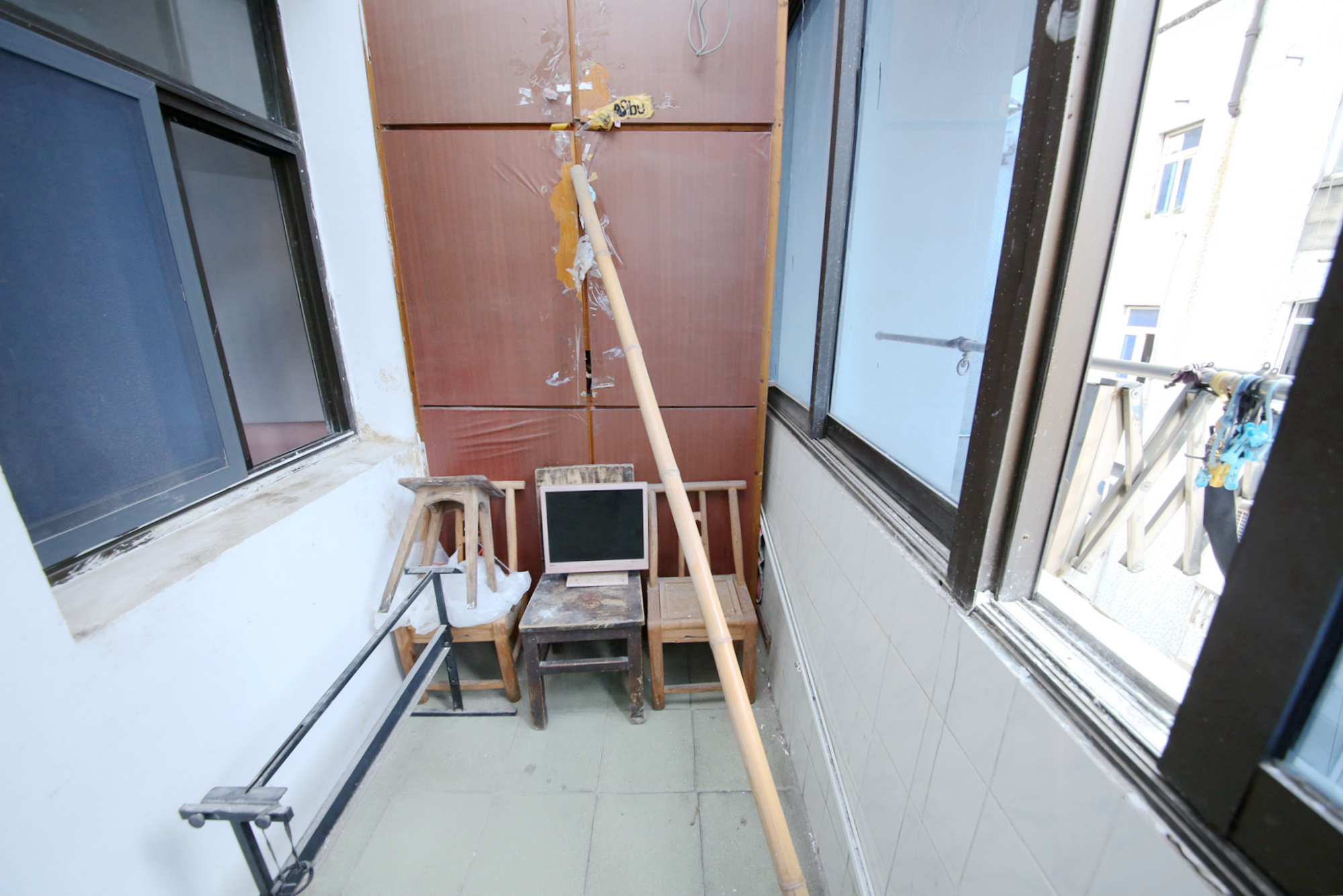 轻纺大楼  2室1厅1卫   52.00万阳台