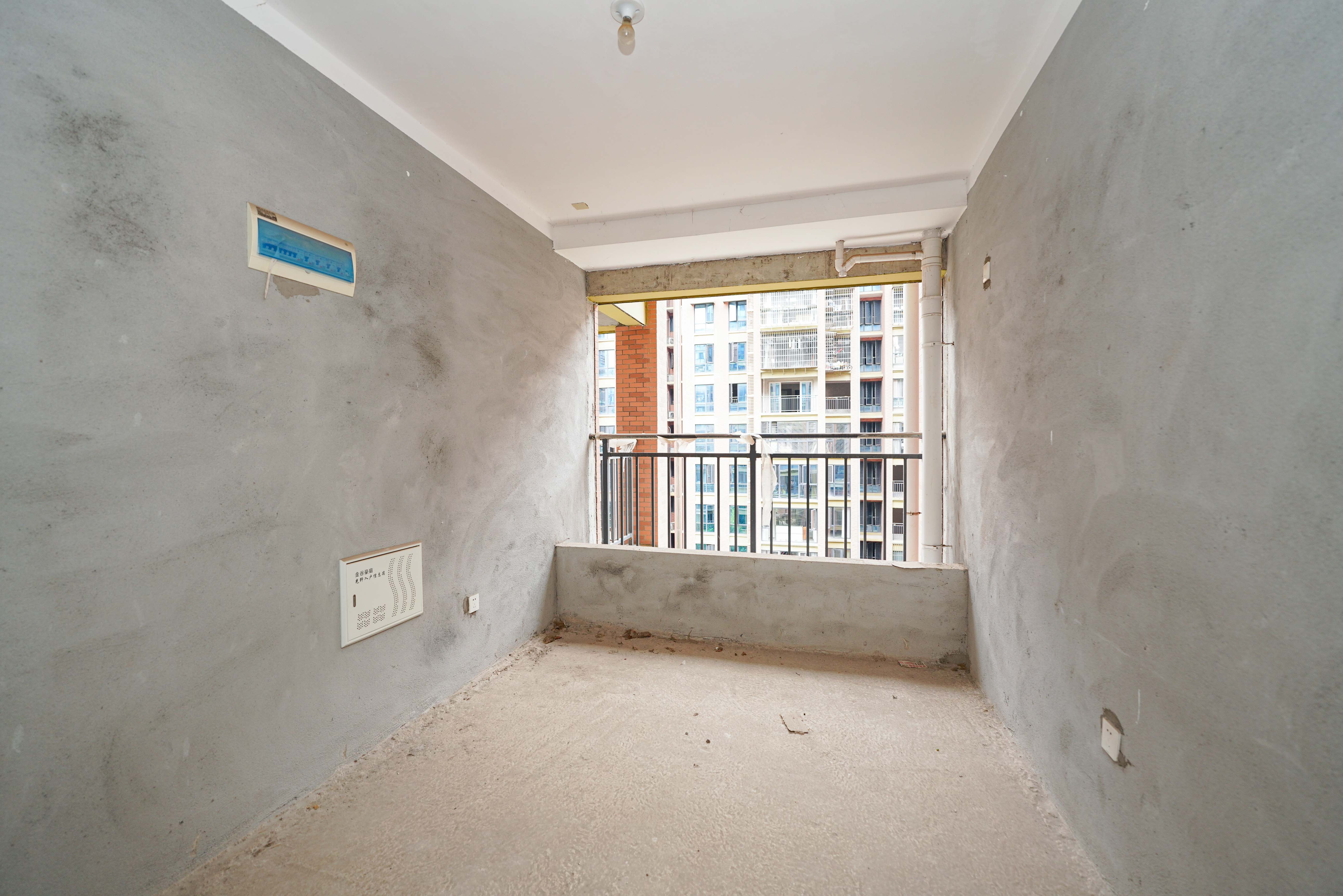 金谷豪庭  4室2厅2卫    80.0万 金谷豪庭  4室2厅2卫    80.0万卧室