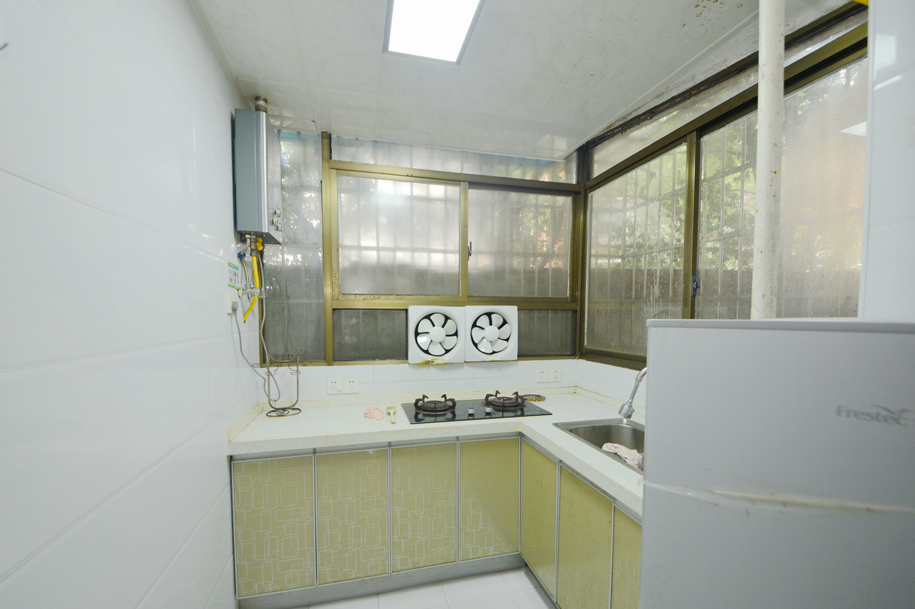 南大公寓（湘江建设开发有限公司宿舍）  2室2厅1卫    53.8万厨房