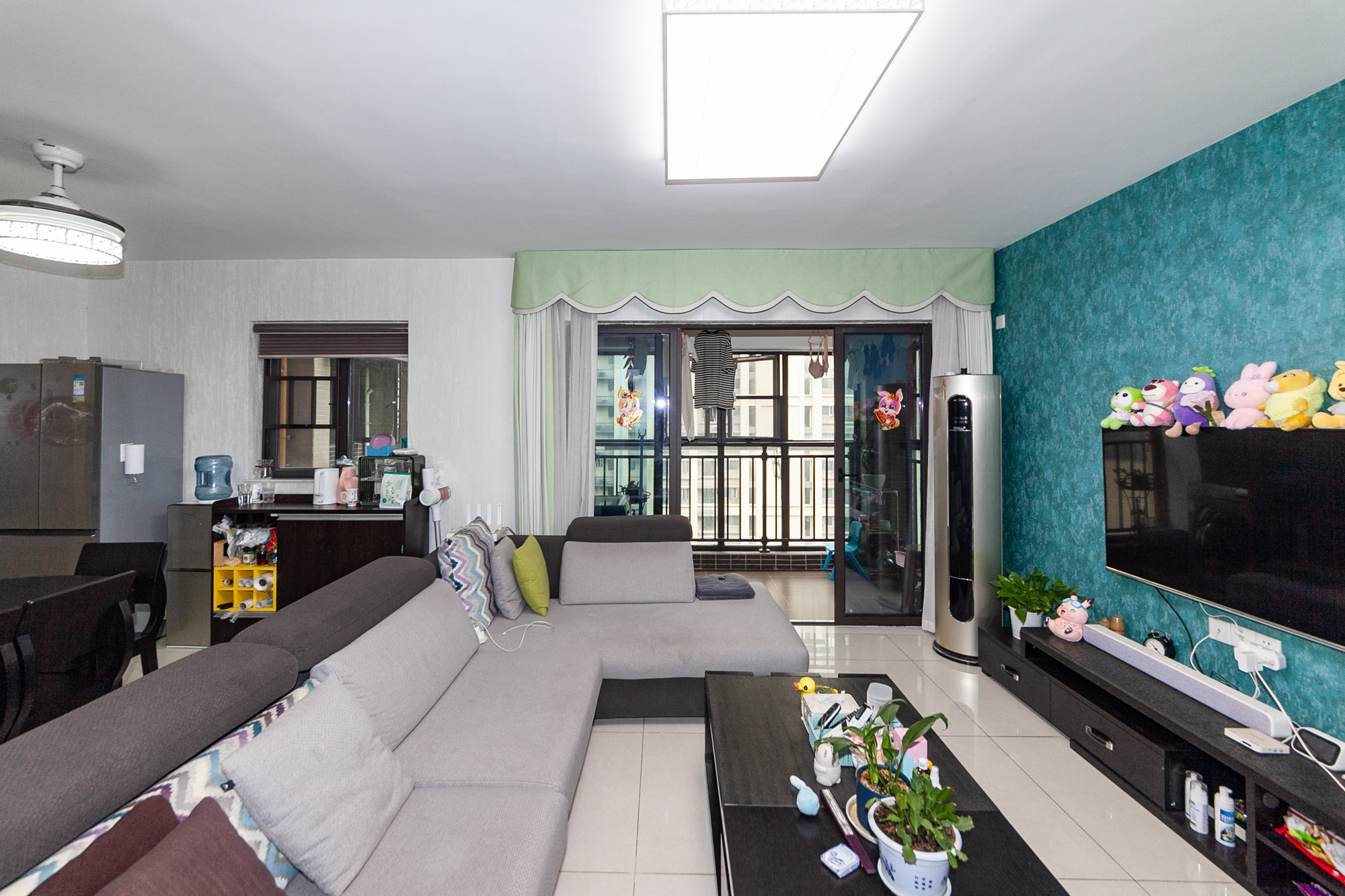 时代倾城二期 3室2厅2卫 120.0万 时代倾城二期 3室2厅2卫 120.0万客厅