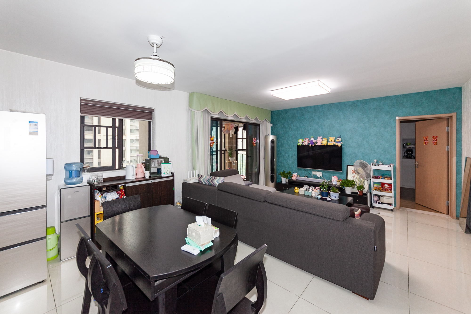 时代倾城二期 3室2厅2卫 120.0万 时代倾城二期 3室2厅2卫 120.0万客厅