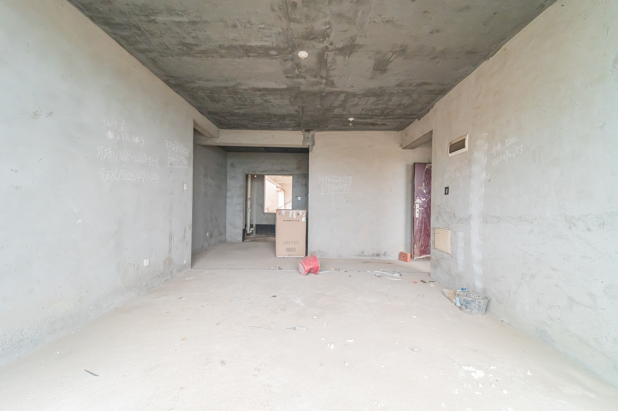 长龙湾  4室2厅2卫    75.8万客厅