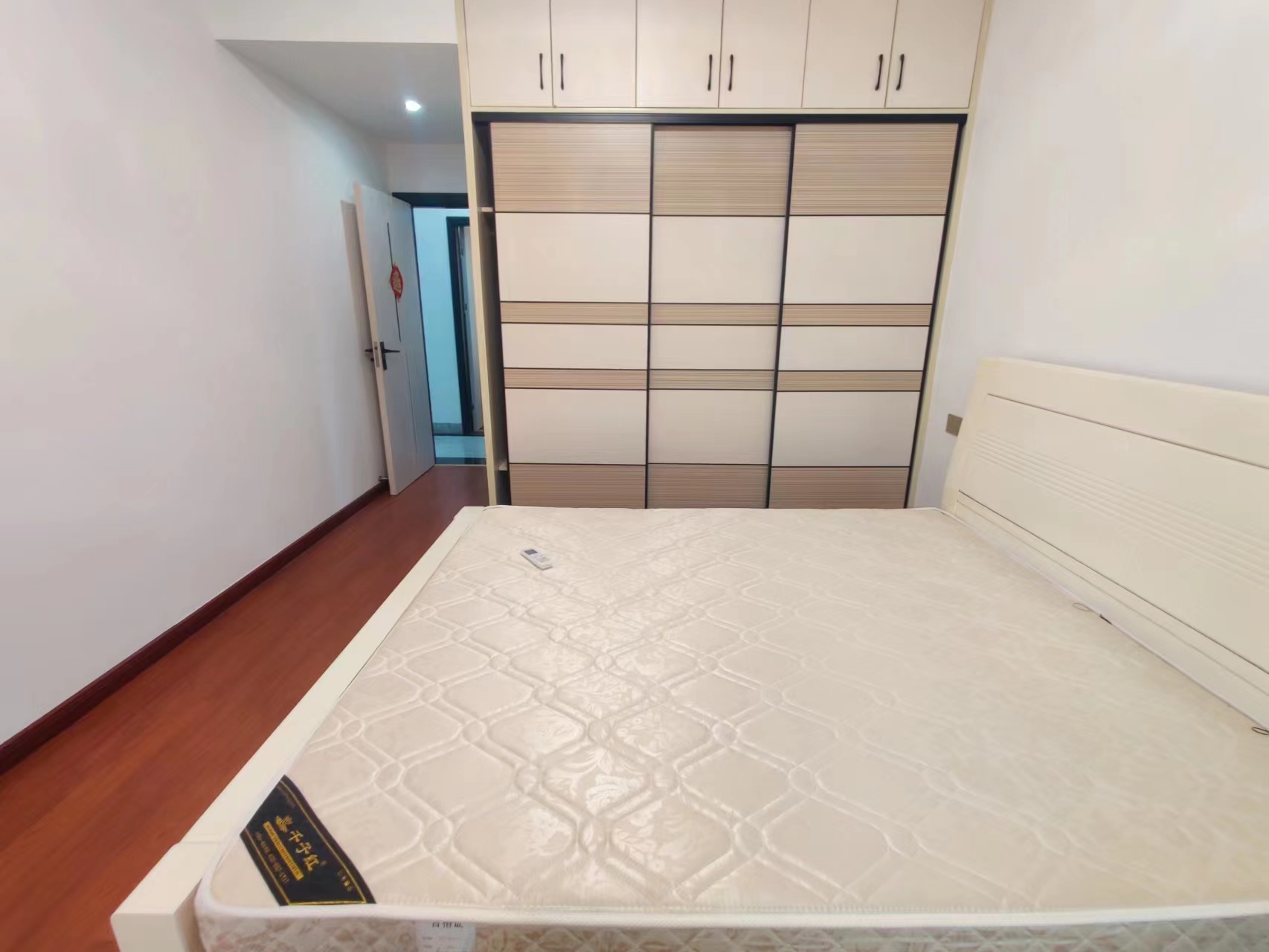 武广国际学苑 3室2厅2卫 115.0万 武广国际学苑 3室2厅2卫 115.0万室内图