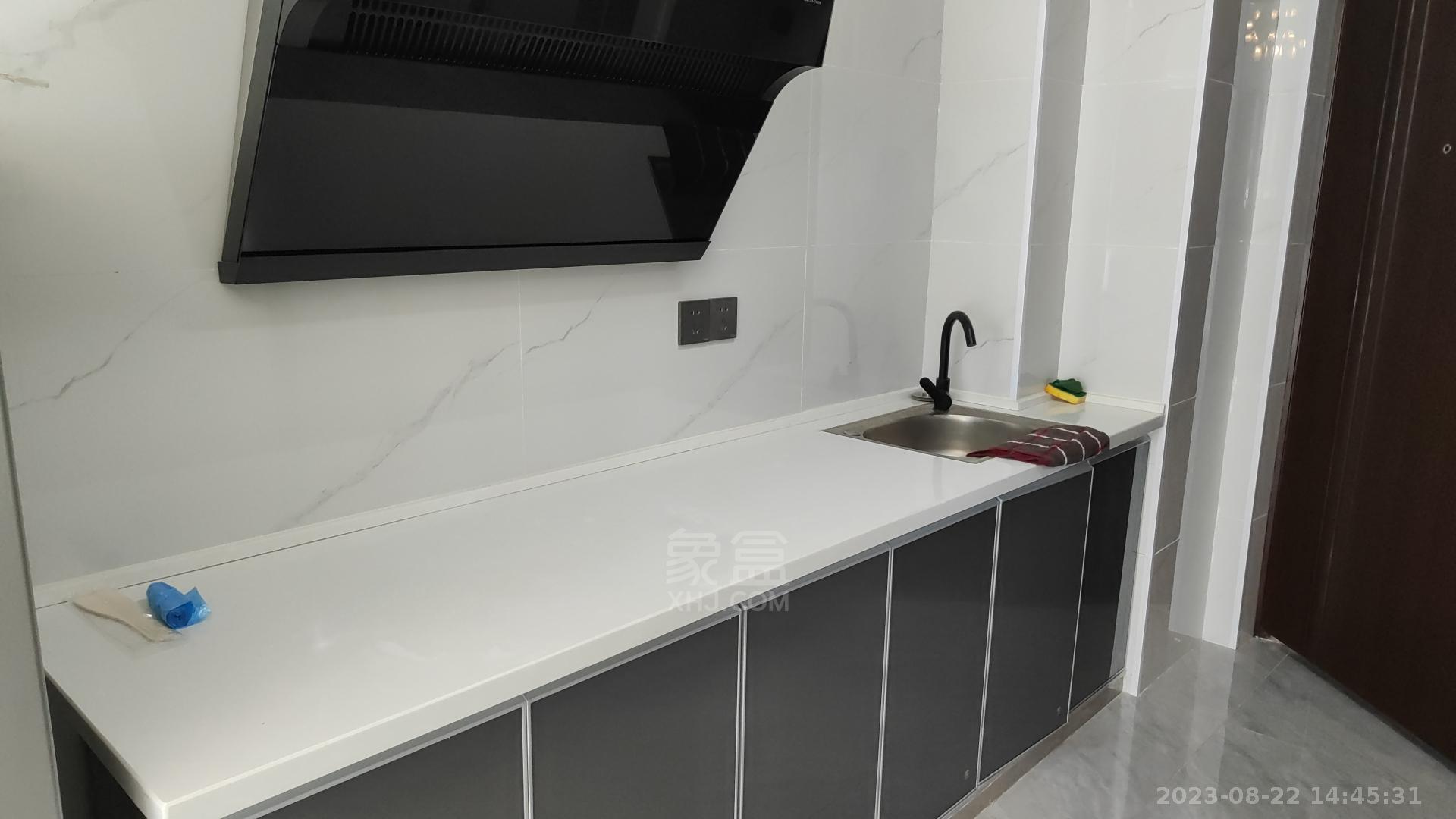 朗廷览江 1室1厅1卫 1600.00元/月 朗廷览江 1室1厅1卫 1600.00元/月室内图