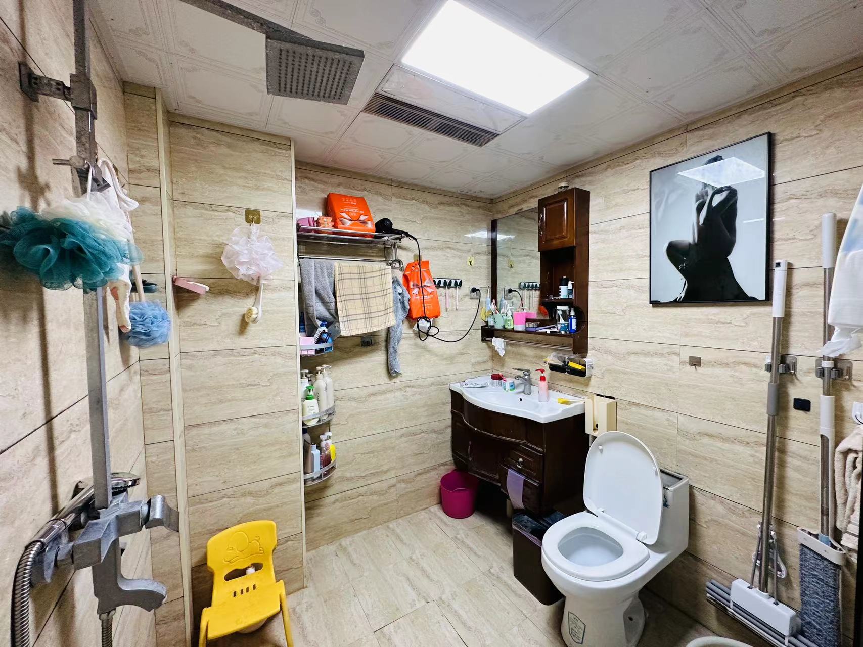 金碧花园 2室2厅1卫 55.0万 金碧花园 2室2厅1卫 55.0万室内图