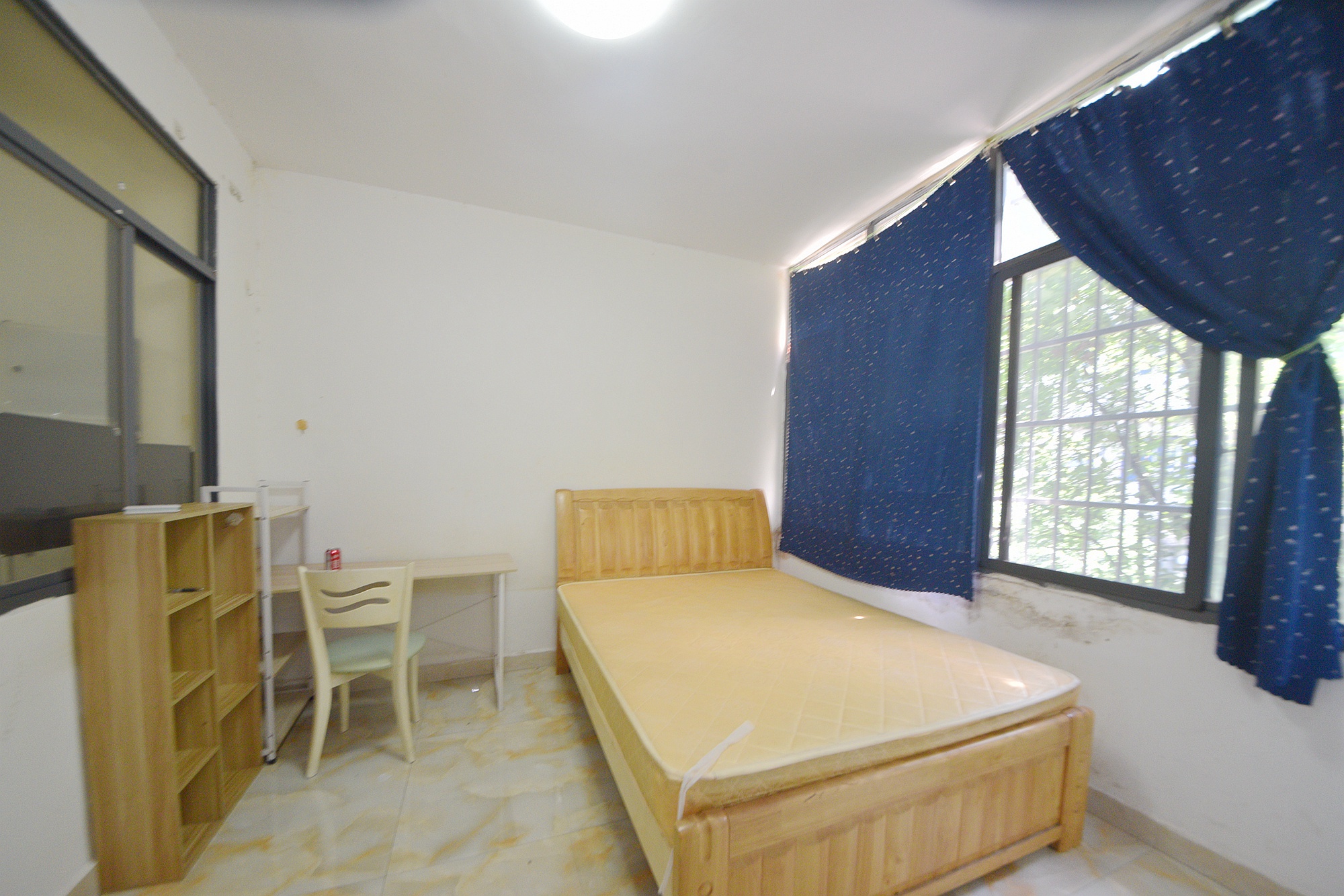 妹子山社区（曙光社区）  3室1厅1卫   48.00万卧室