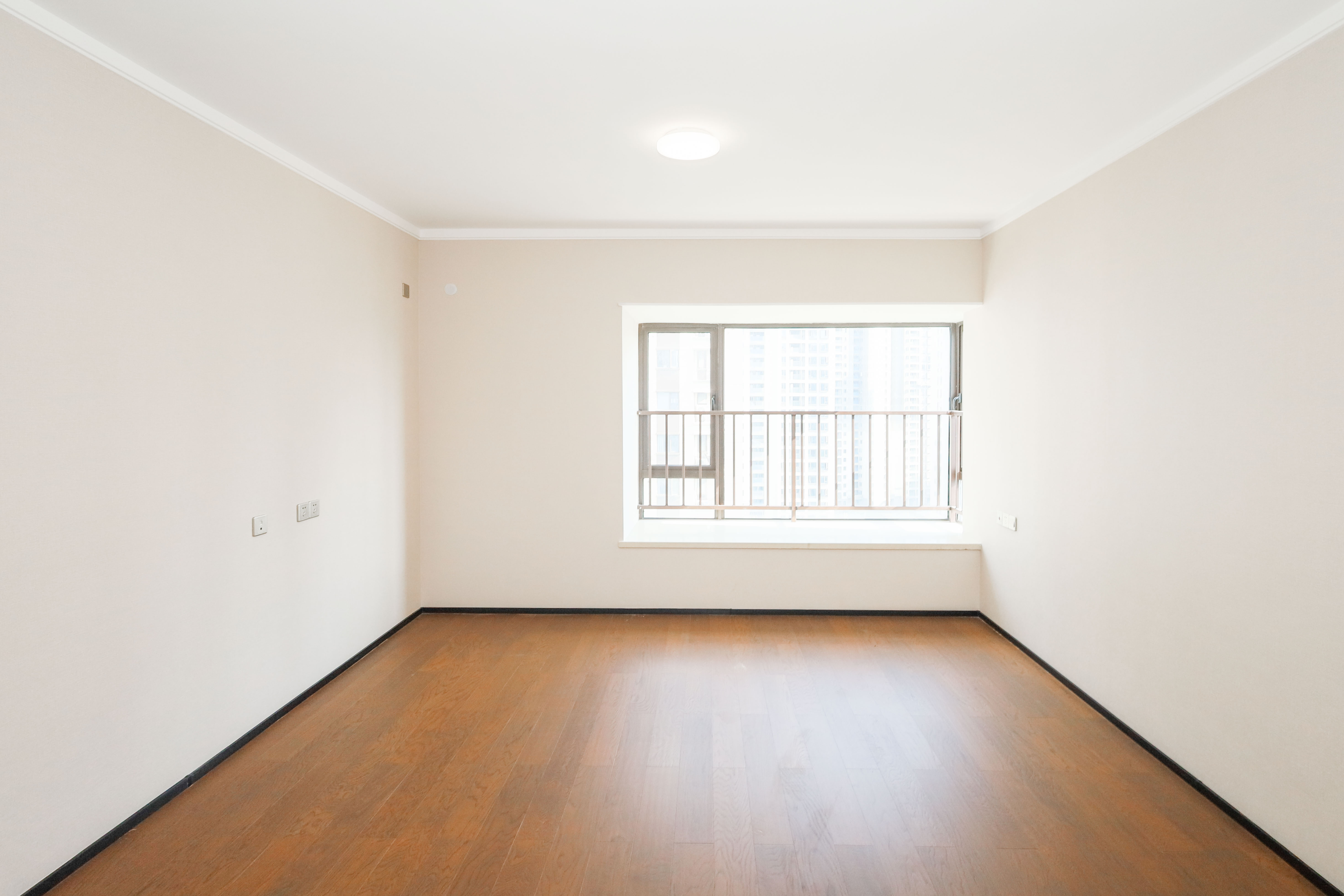 中梁云麓传奇  4室2厅2卫    173.8万卧室