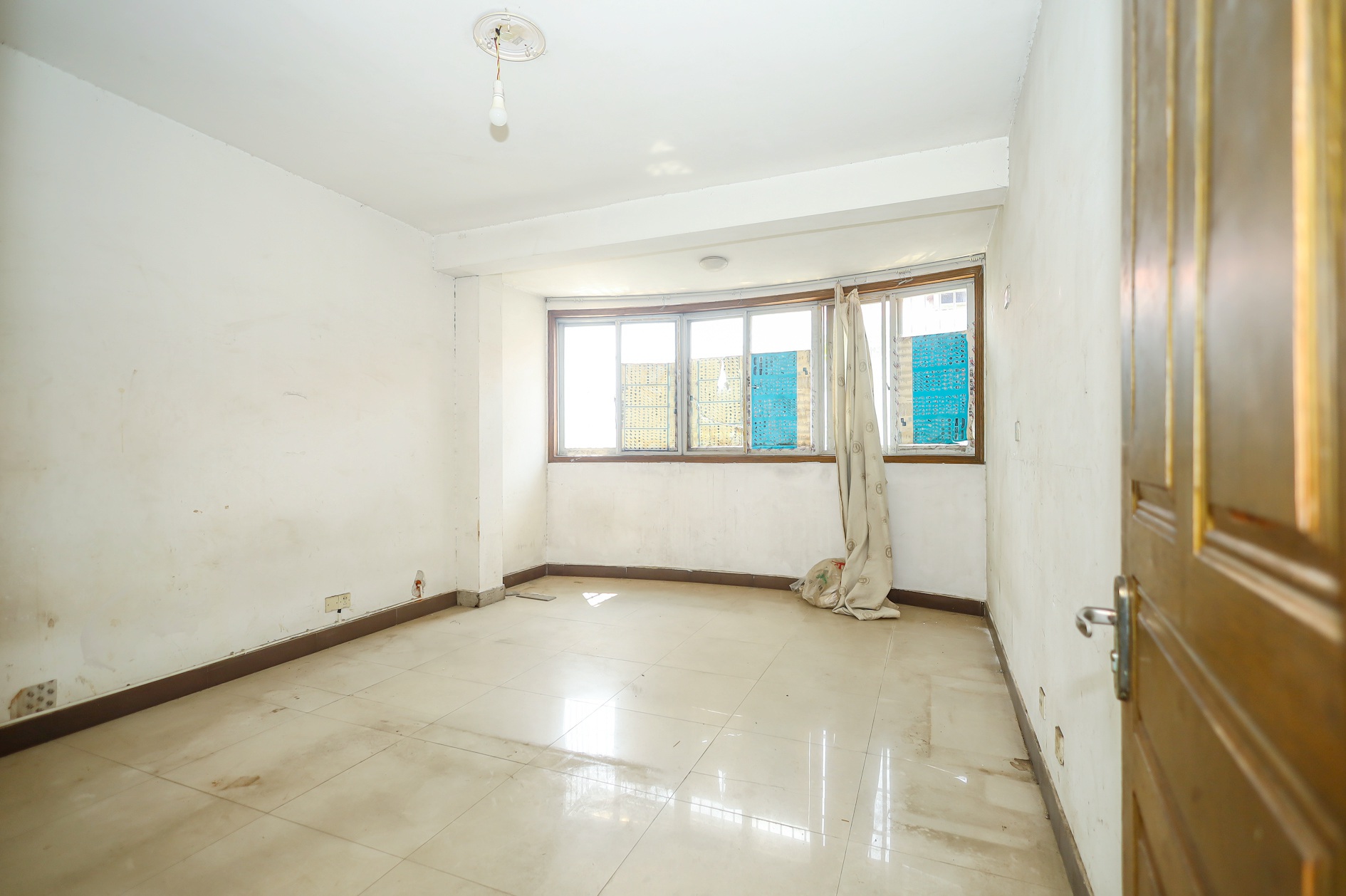 星沙汽配城（大塘村农机市场）  3室2厅1卫    65.0万卧室