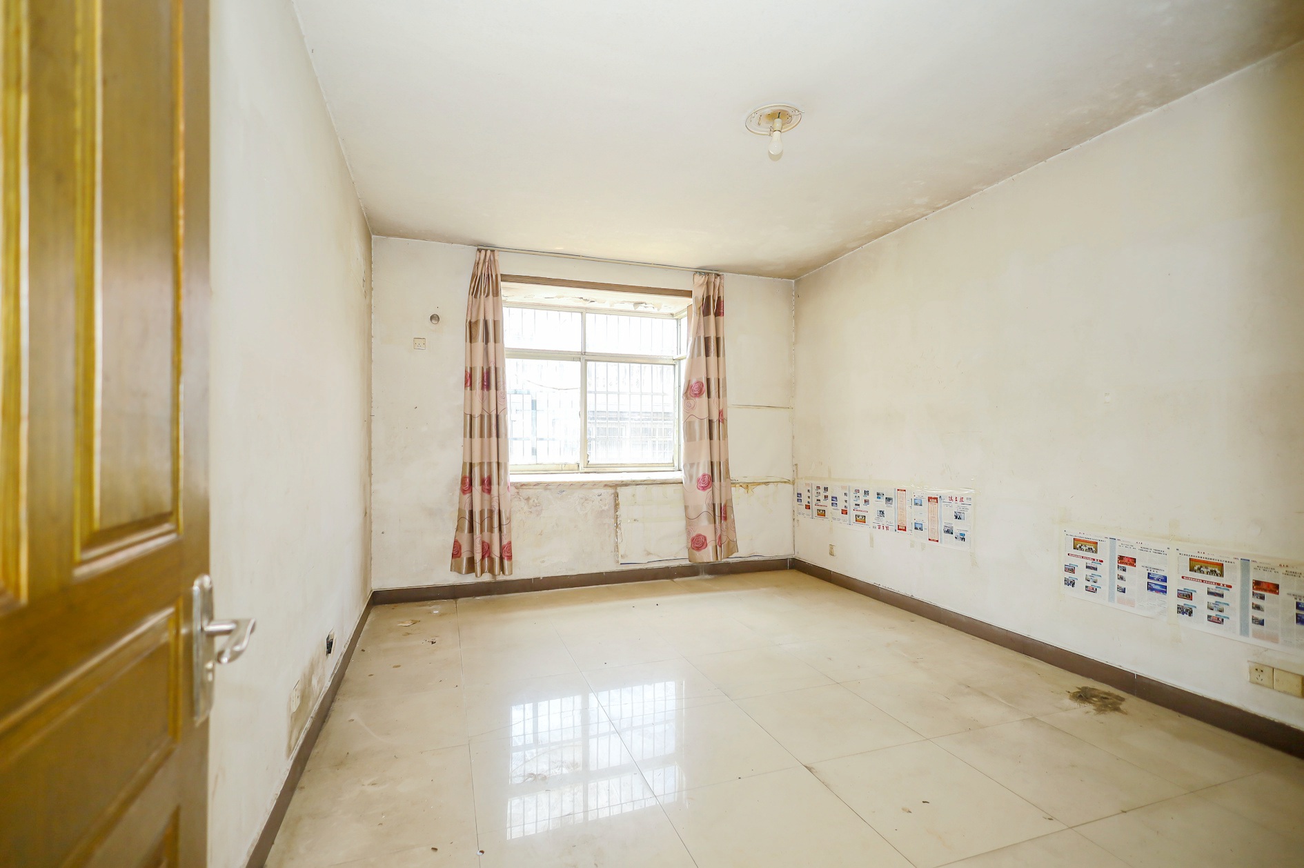 星沙汽配城（大塘村农机市场）  3室2厅1卫    65.0万卧室