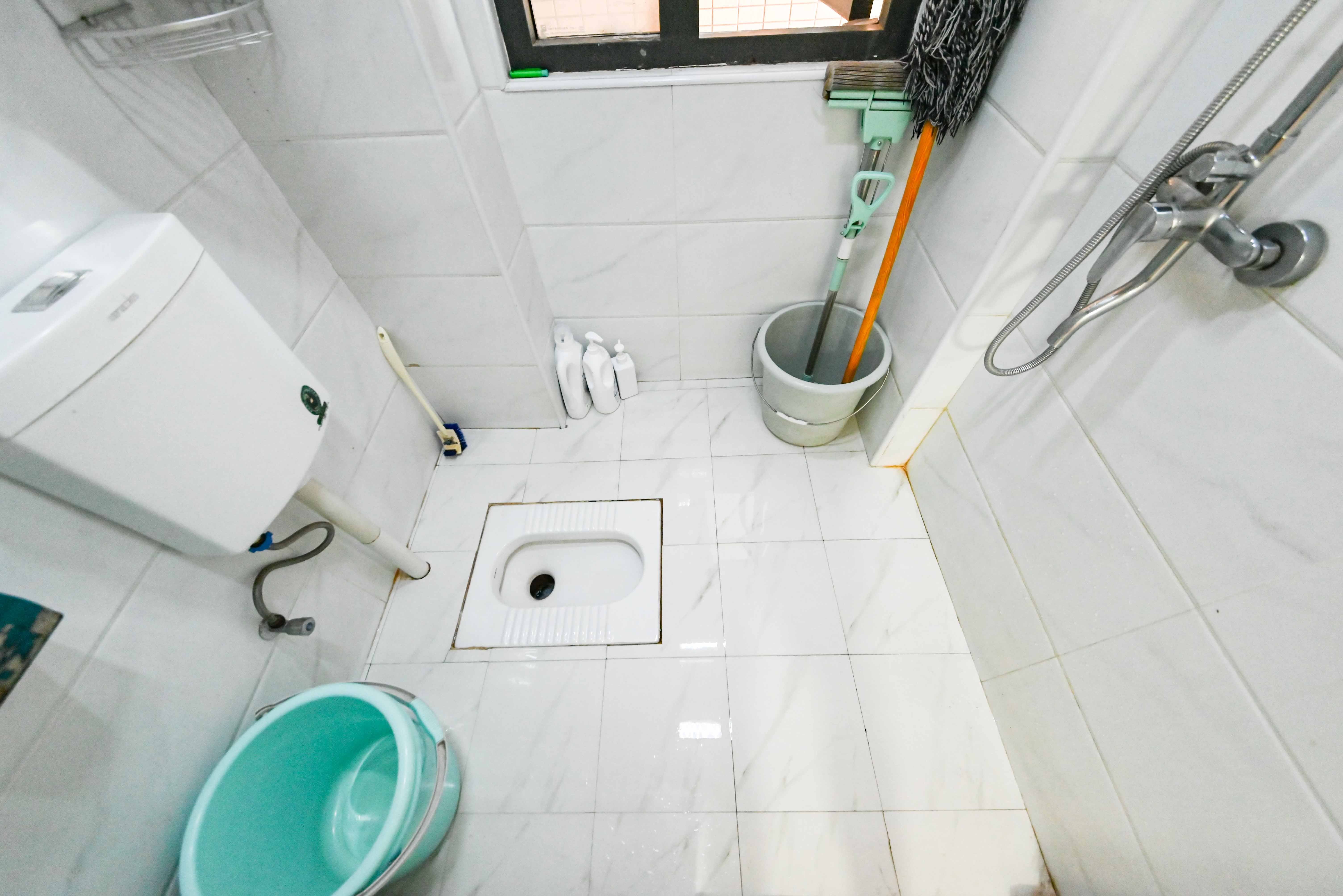 金轮星光名座  3室2厅1卫    99.9万卫生间